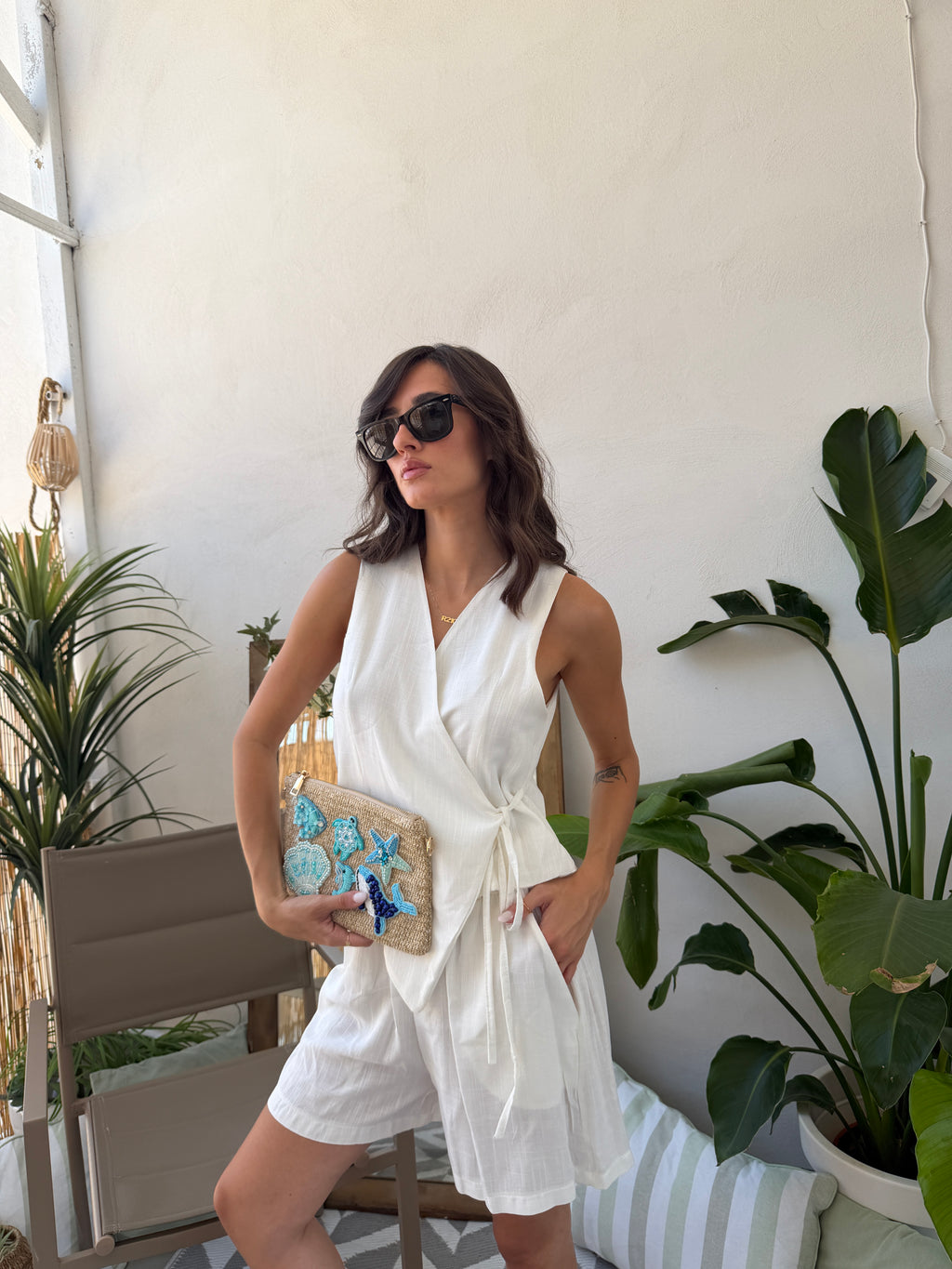 Completo gilet incrociato e bermuda