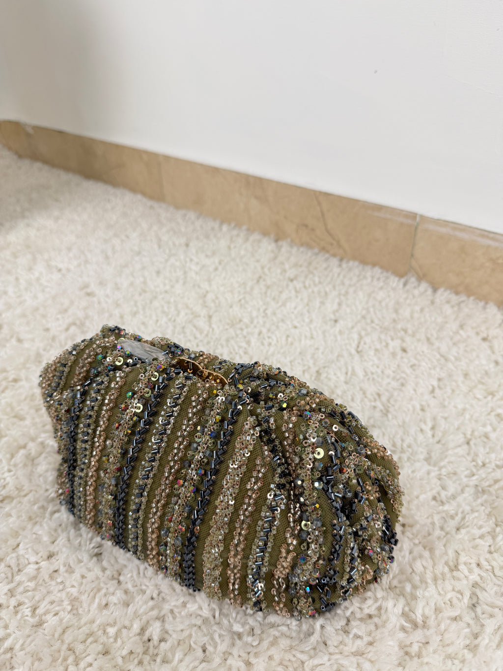 Clutch gioiello con perline
