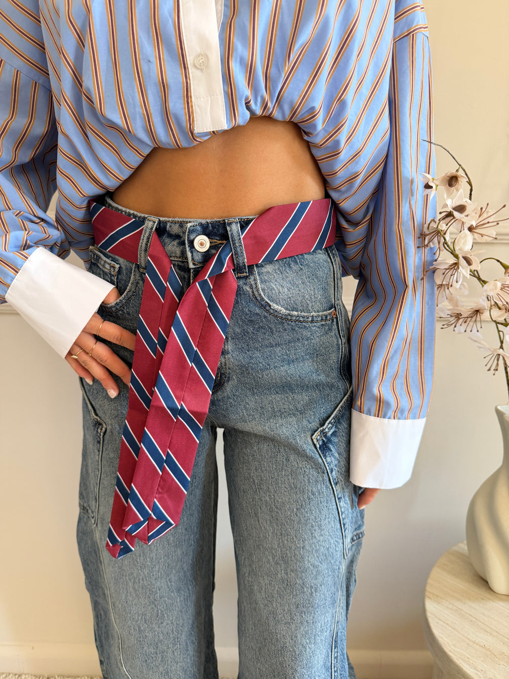 Jeans Cargo  con Cintura Cravatta