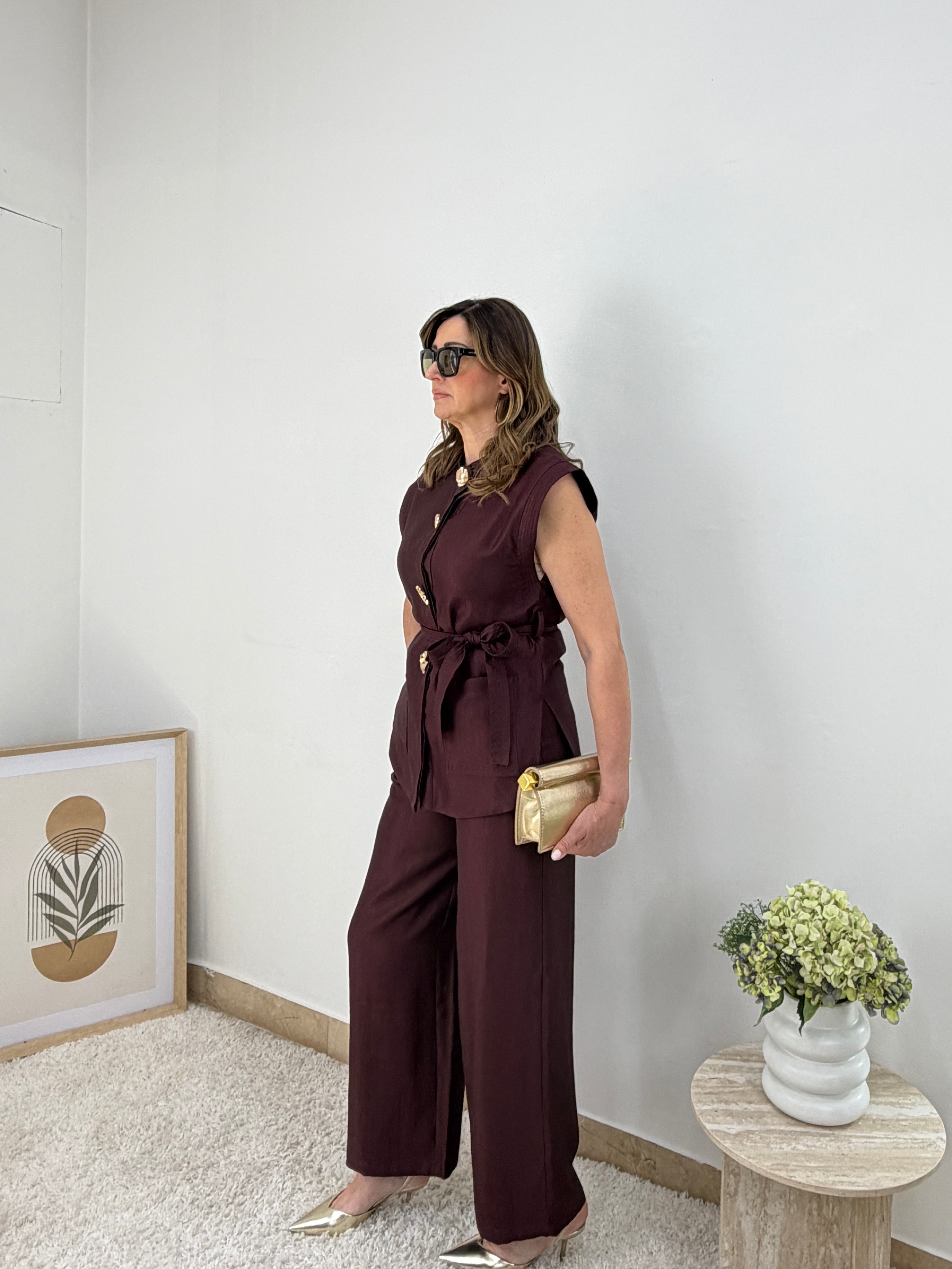 Coordinato con gilet smanicato e pantalone palazzo