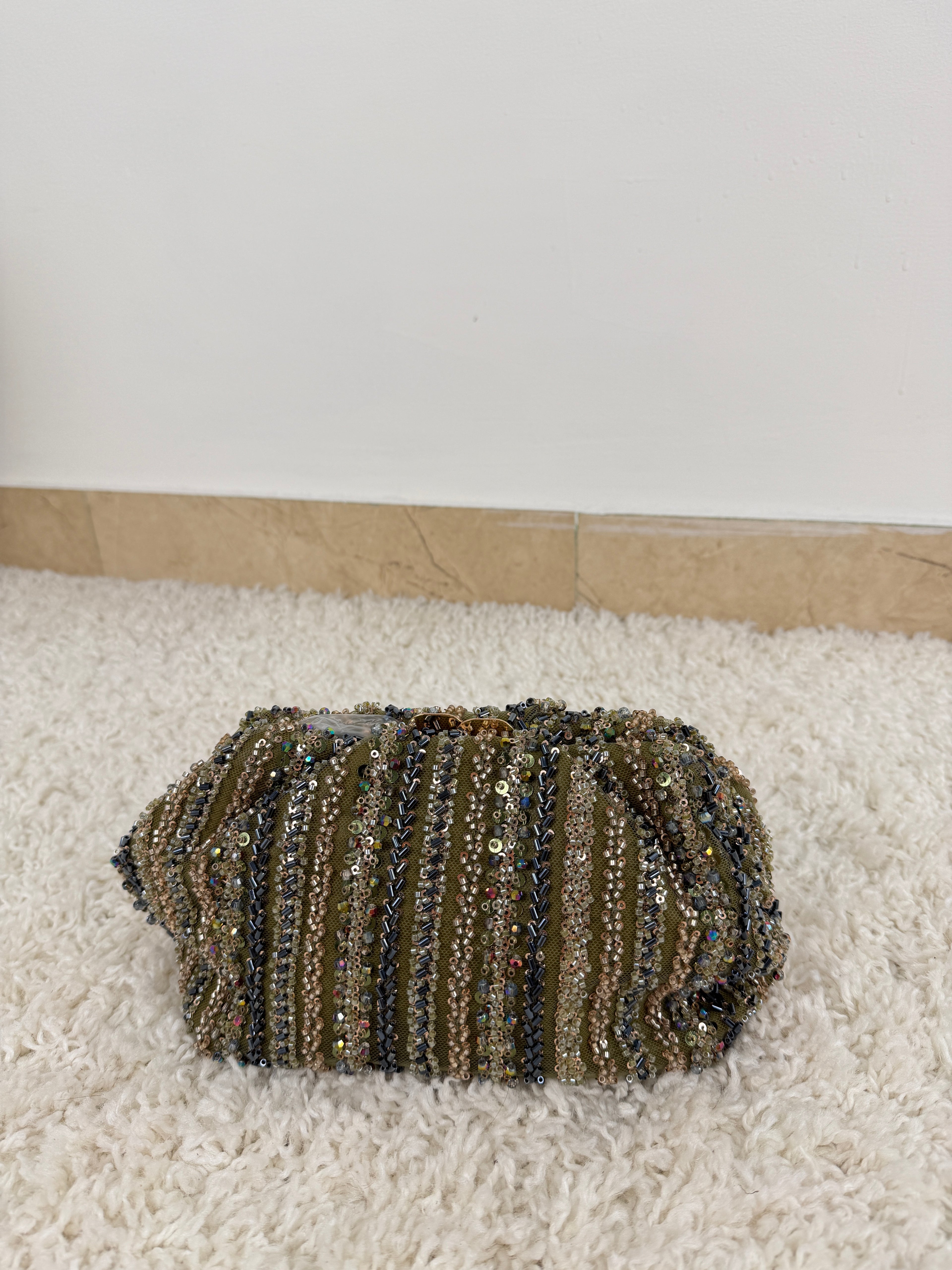 Clutch gioiello con perline