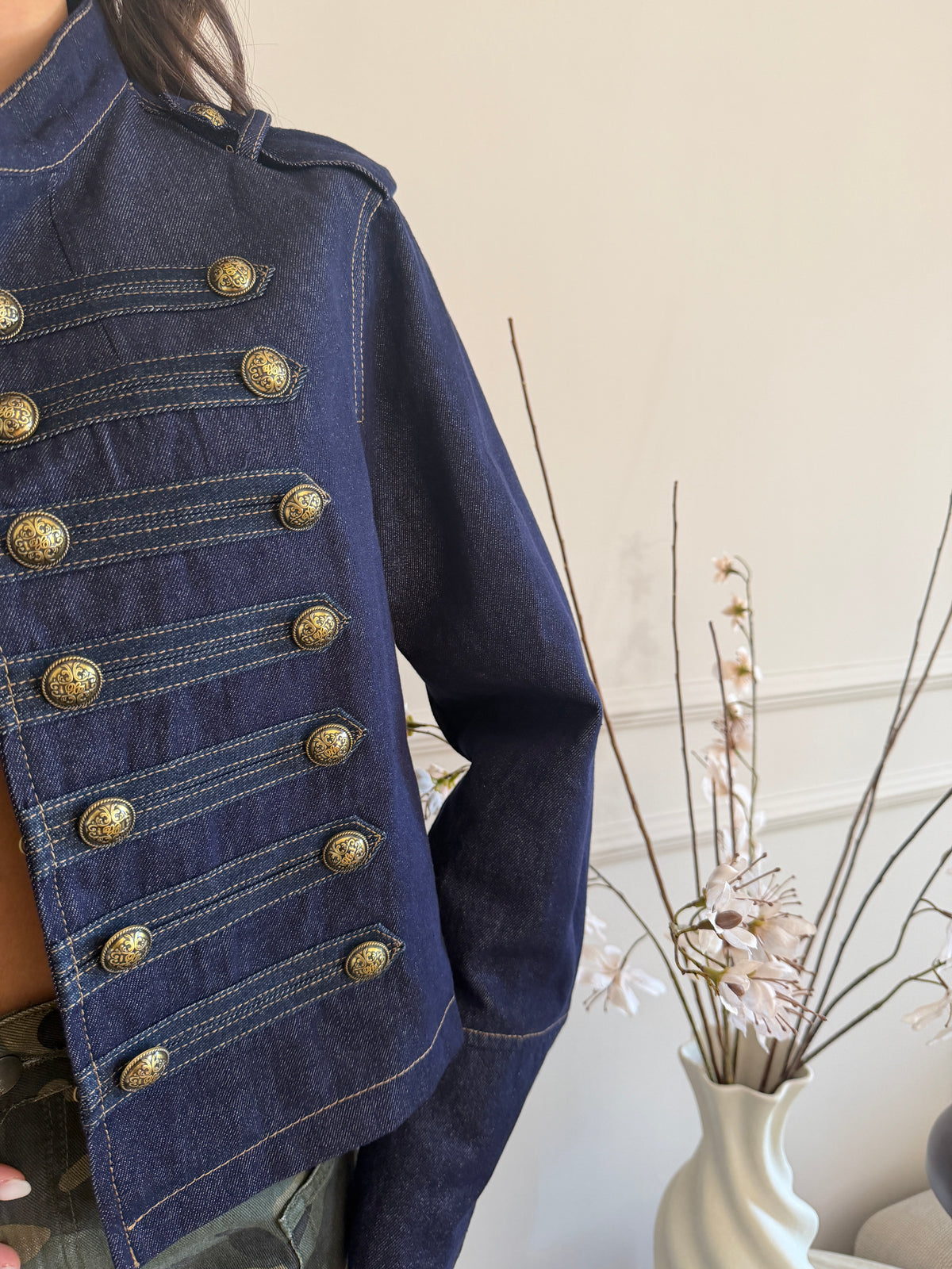 Giacca in Denim  con Bottoni Decorativi