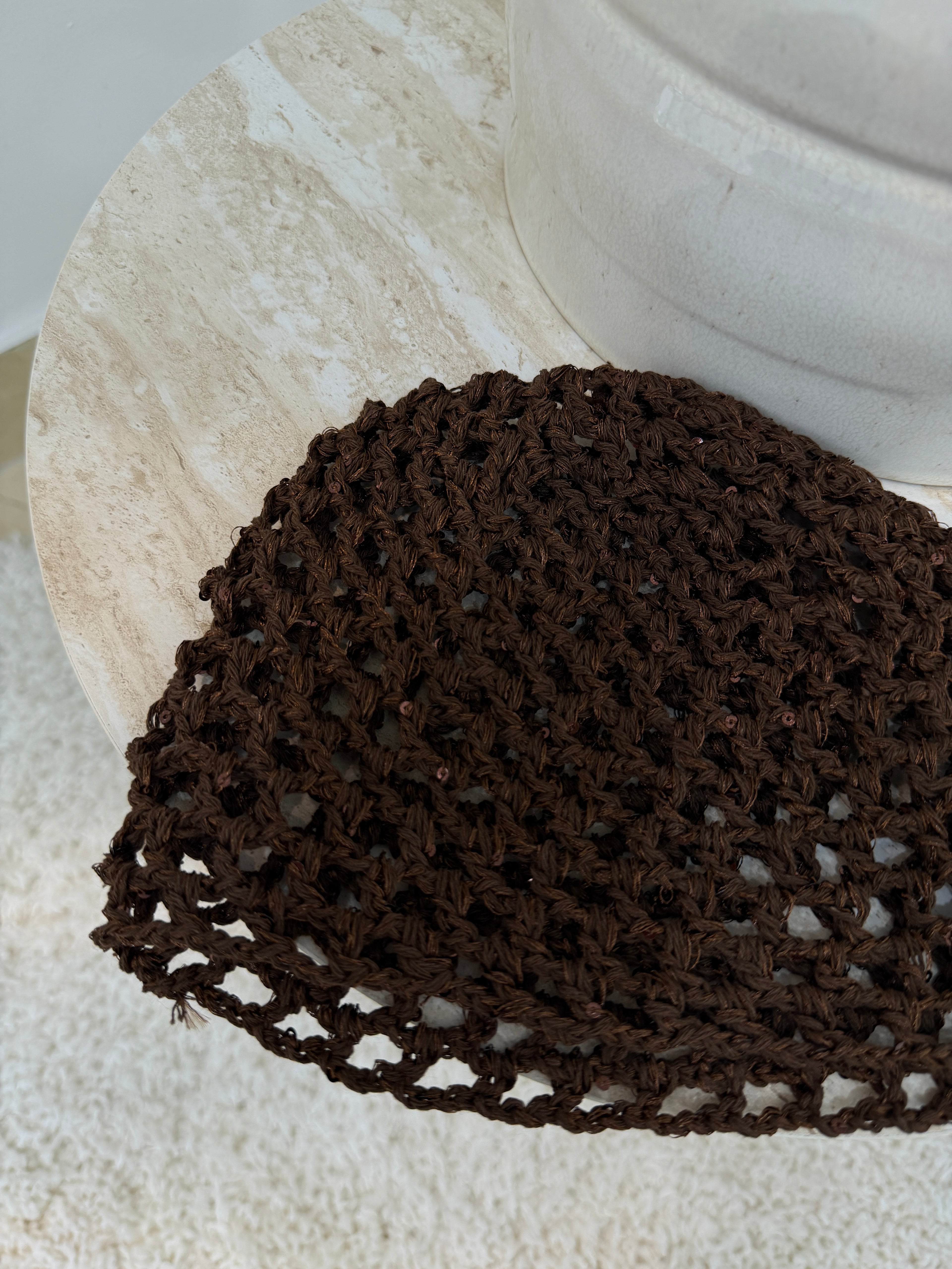 Crochet beige