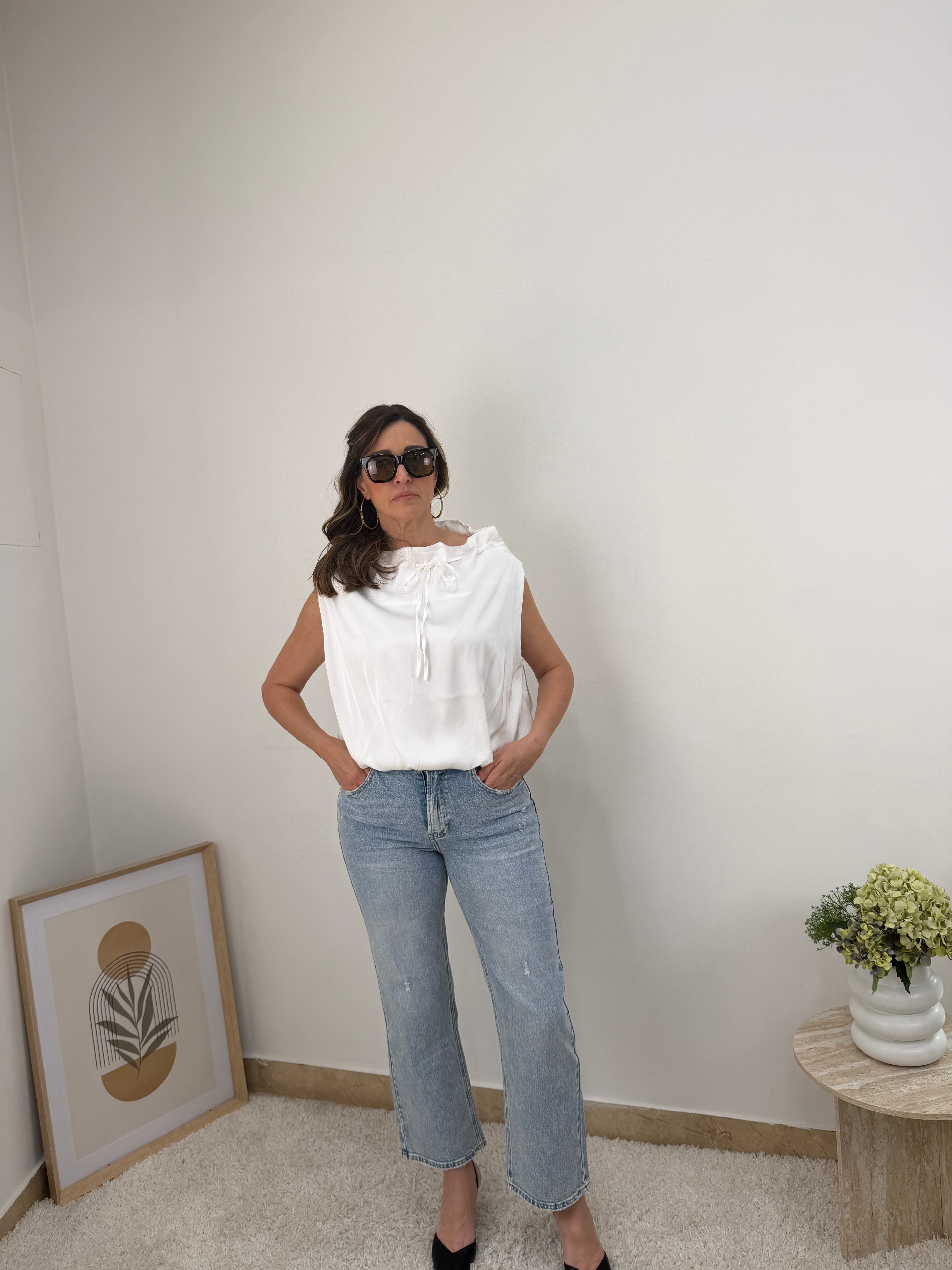 Blusa satin effetto morbido con fiocco al collo