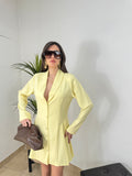 Abito blazer corto con bottoni