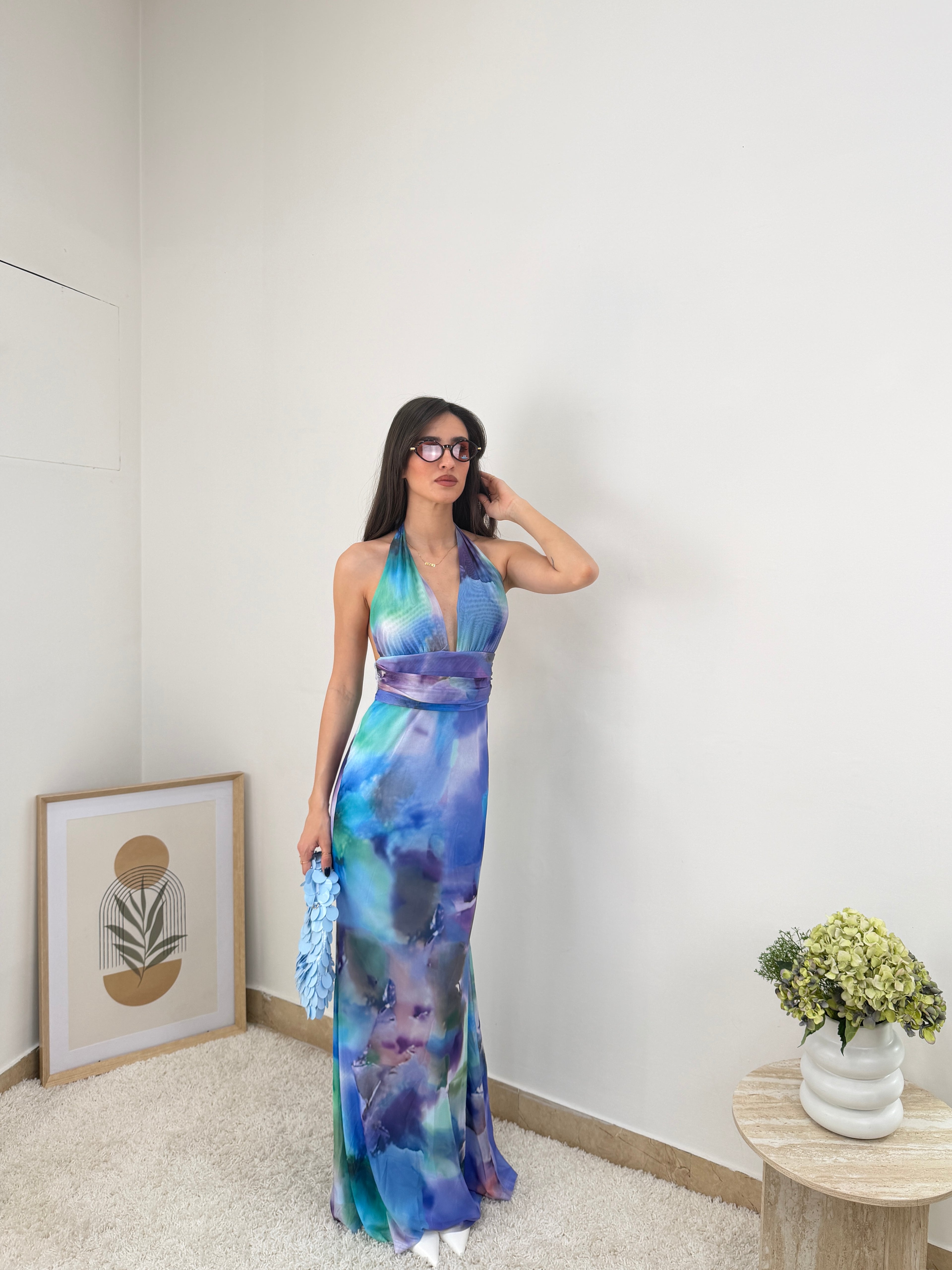 Abito lungo multicolor con scollo halter