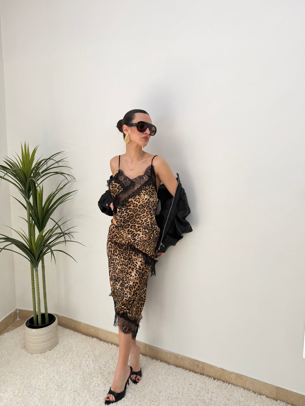 Completo Animalier in Raso con Pizzo – Top & Gonna