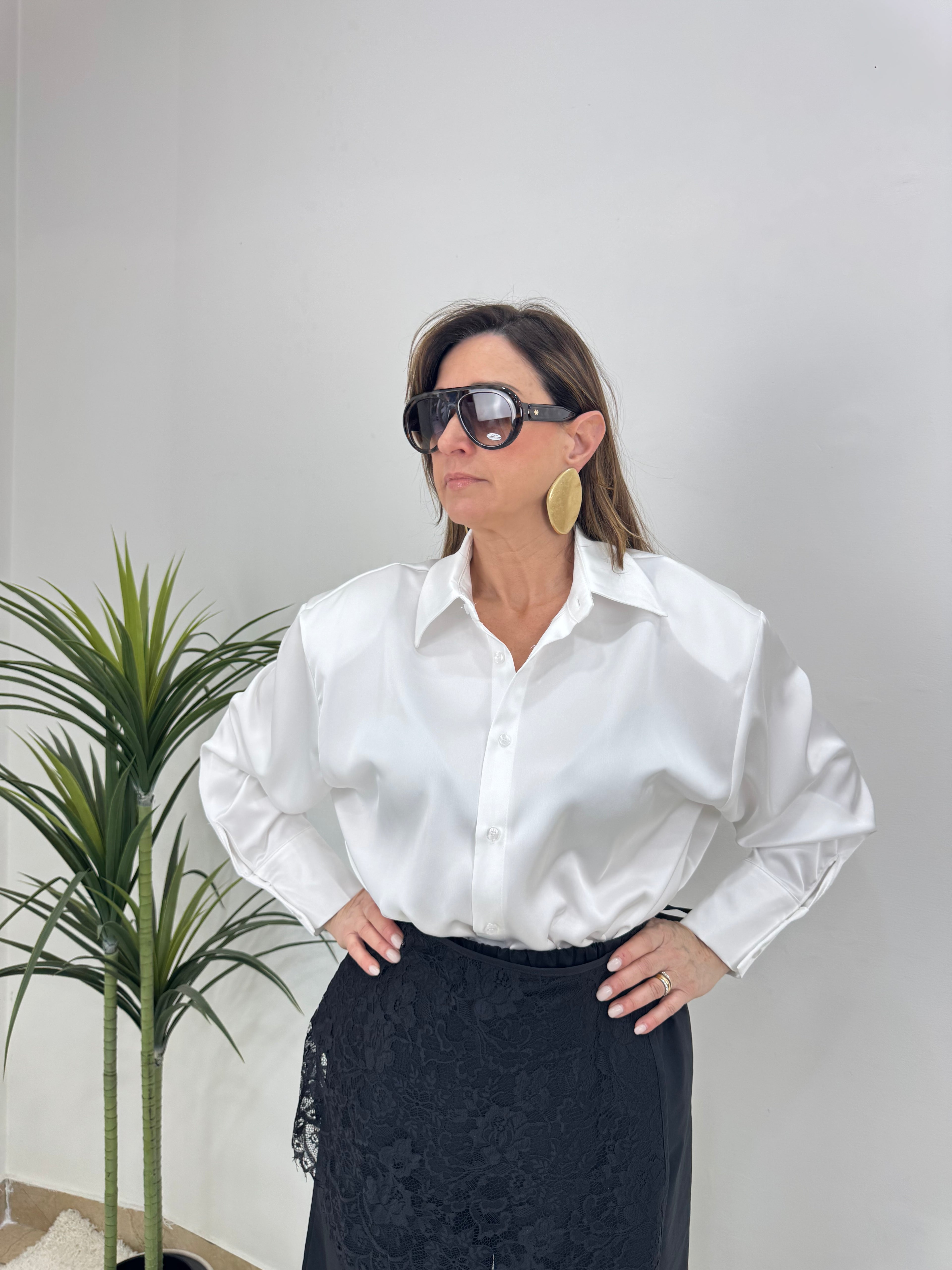Camicia in raso oversize con spalline