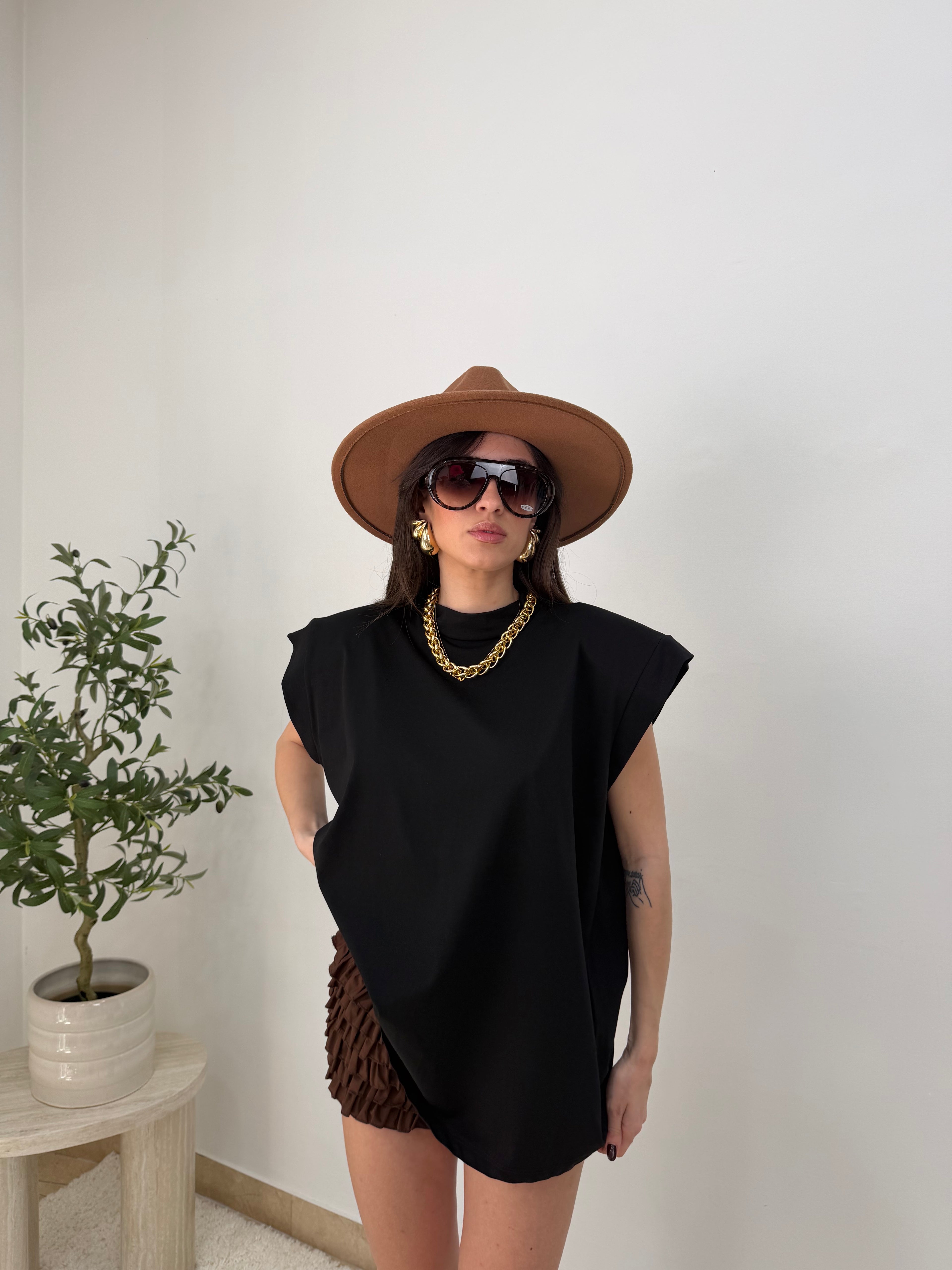 Shirt oversize giro maniche con spalle strutturate