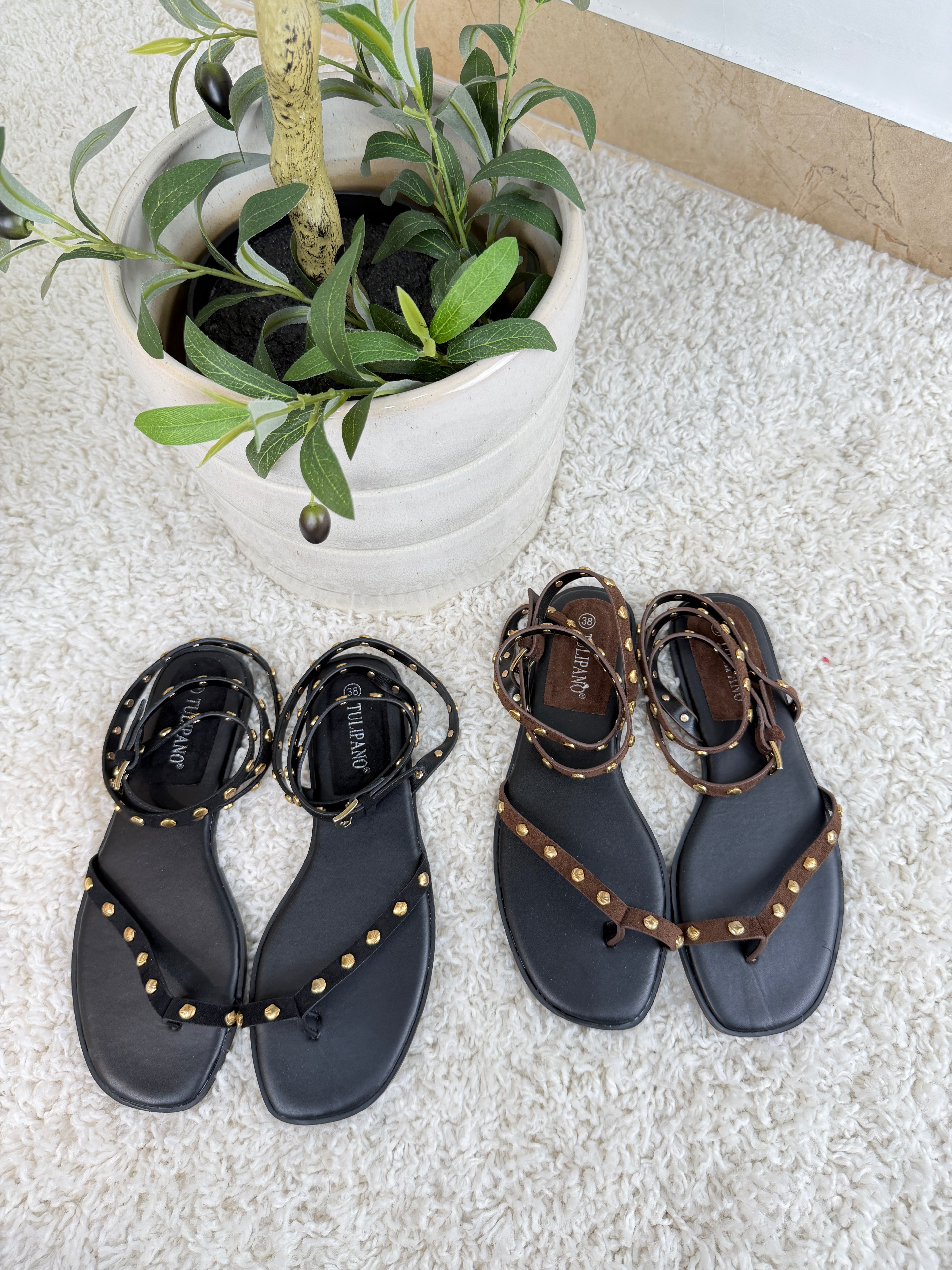 Sandali Flat Borchie Gold