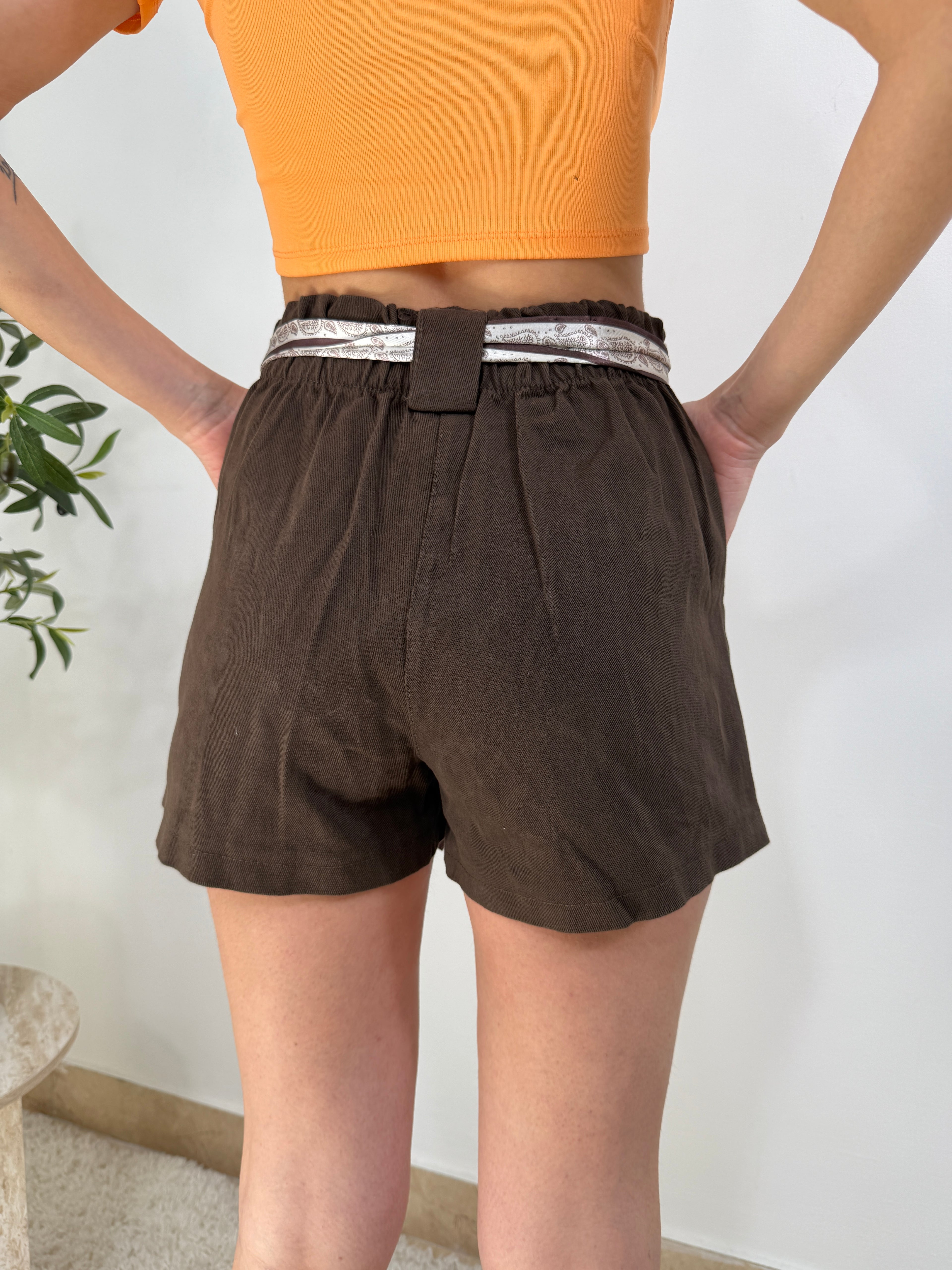 Shorts in denim con cintura foulard