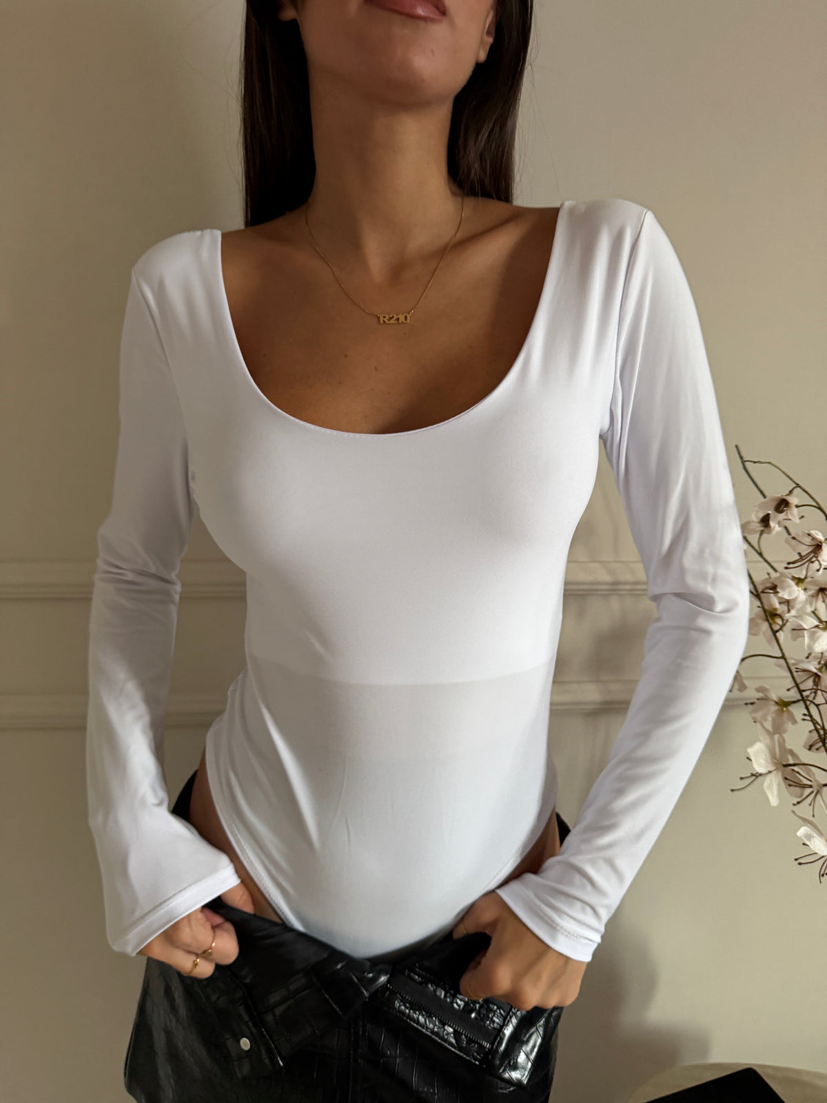 Body a Maniche Lunghe con Scollo Ampio