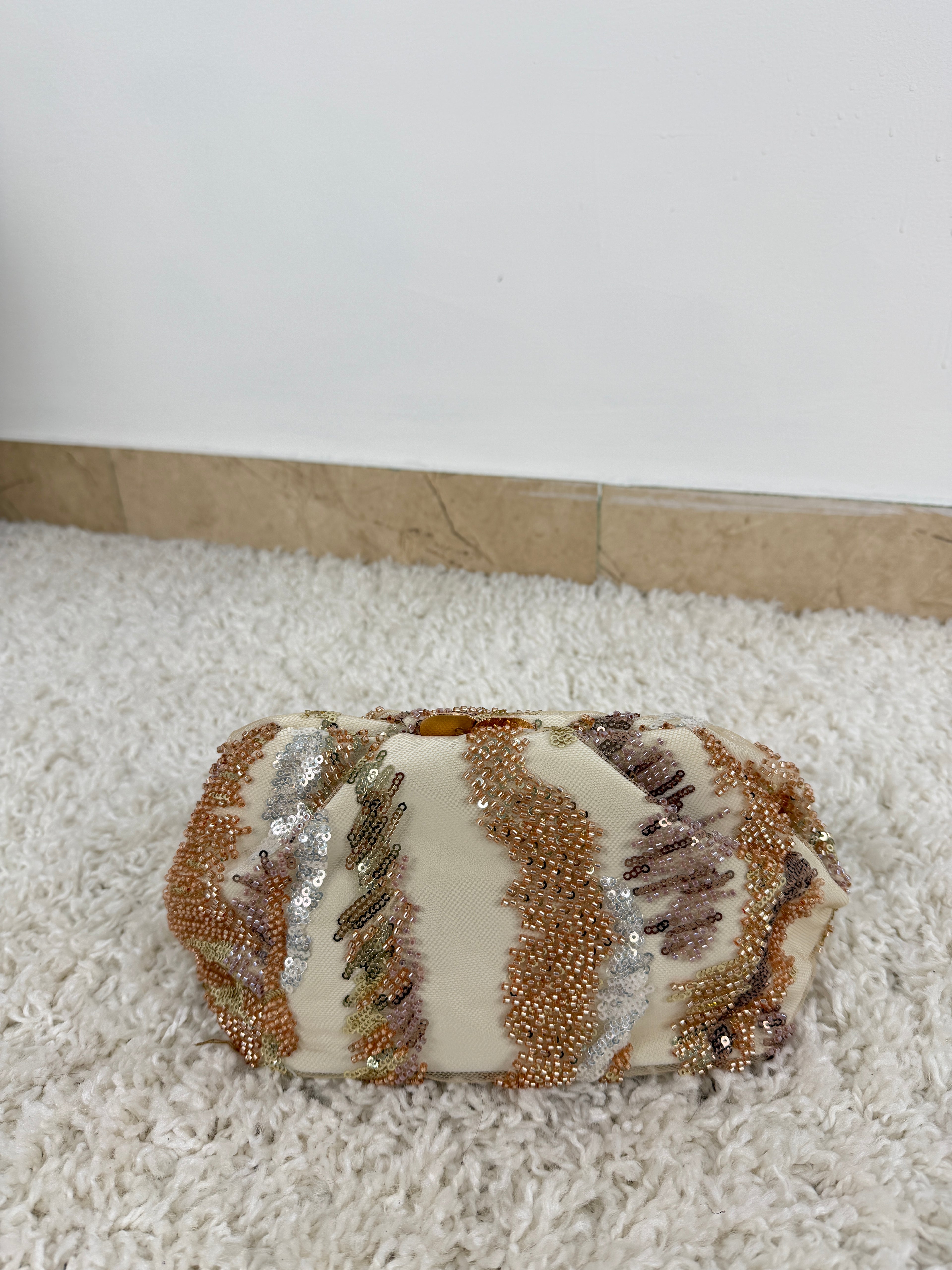 Clutch gioiello con perline