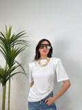 T-shirt  con spalline imbottite  drappeggiata slim fit