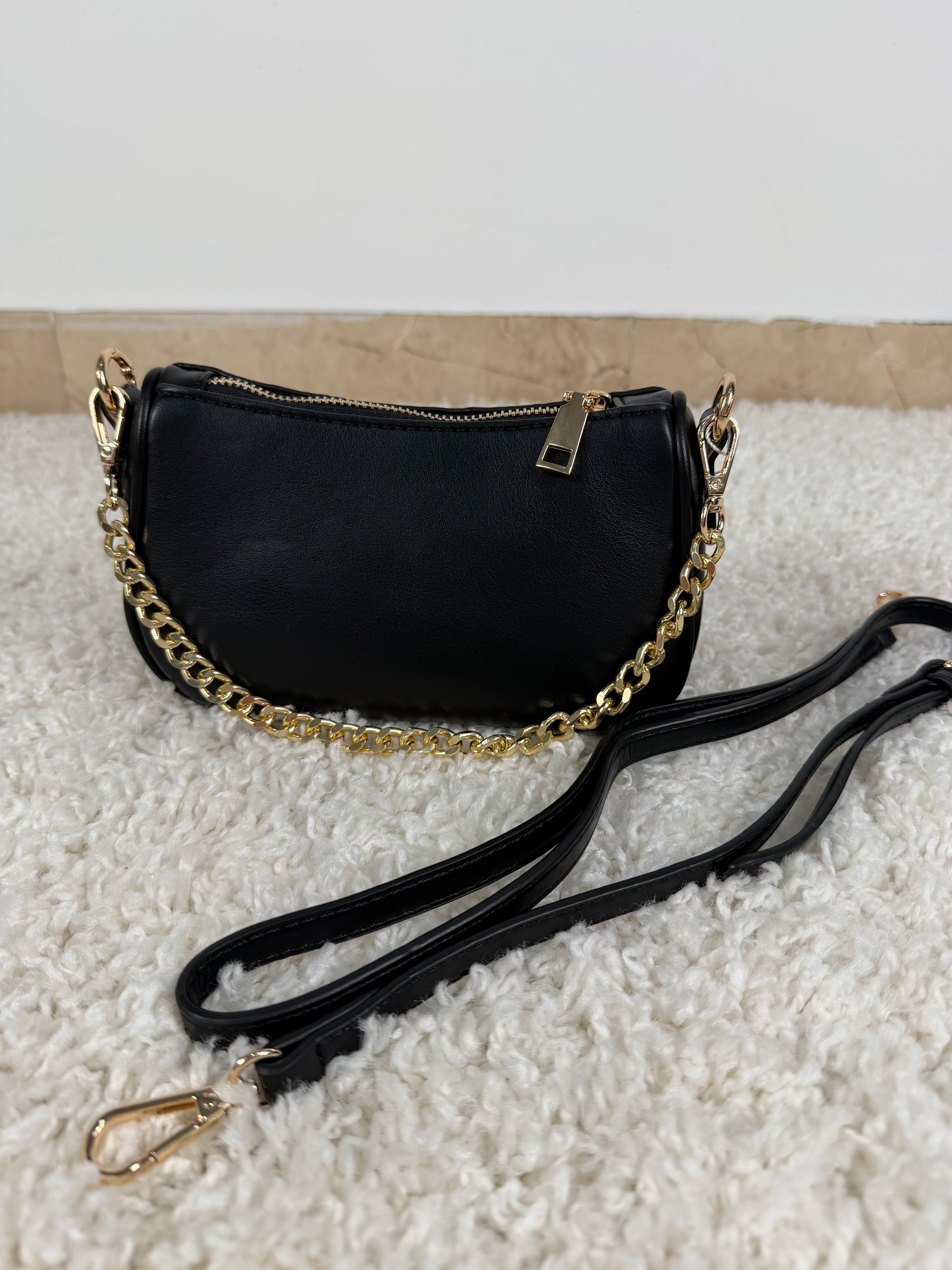 Borsa mini  con catena dorata e tracolla