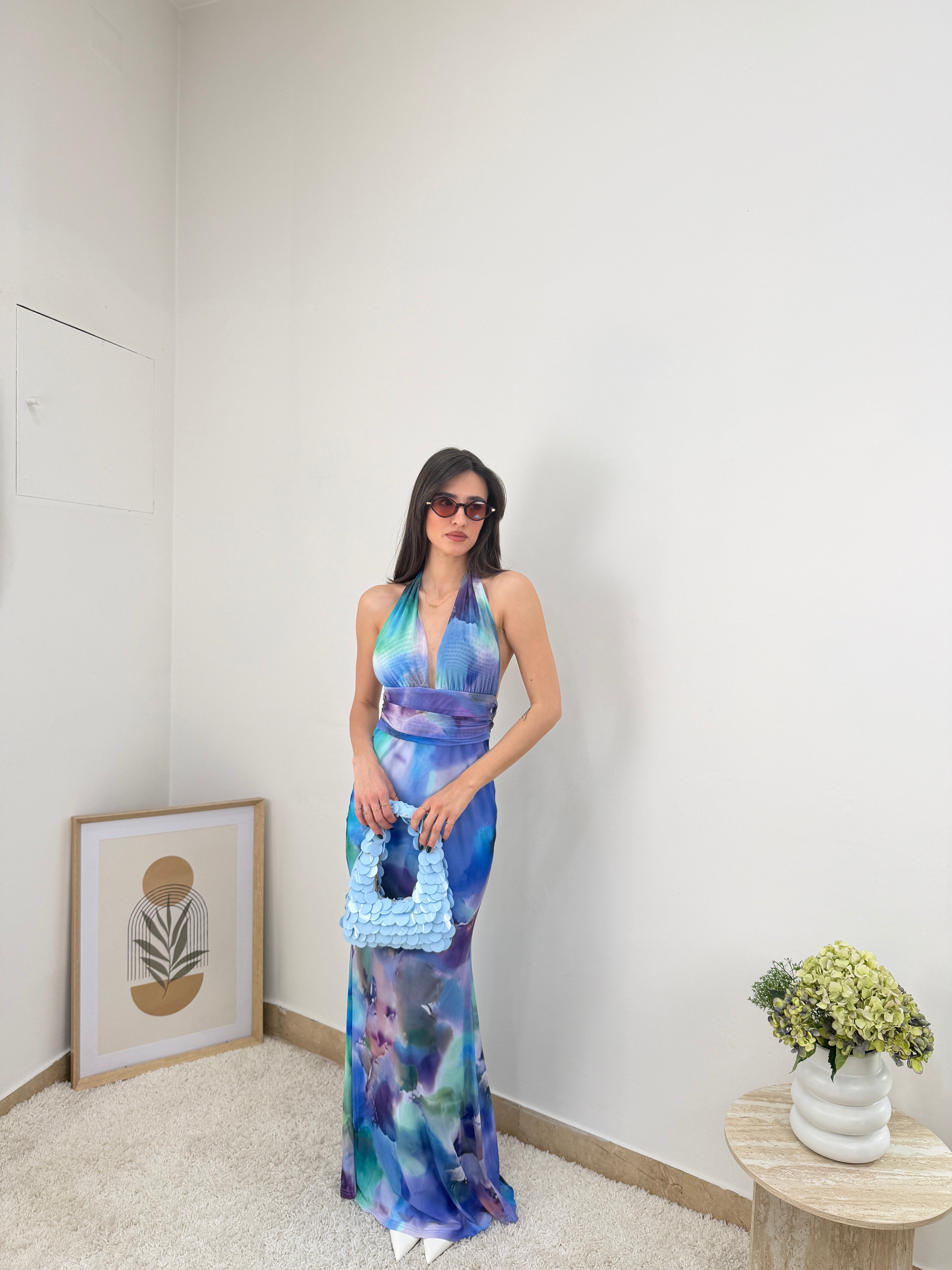 Abito lungo multicolor con scollo halter
