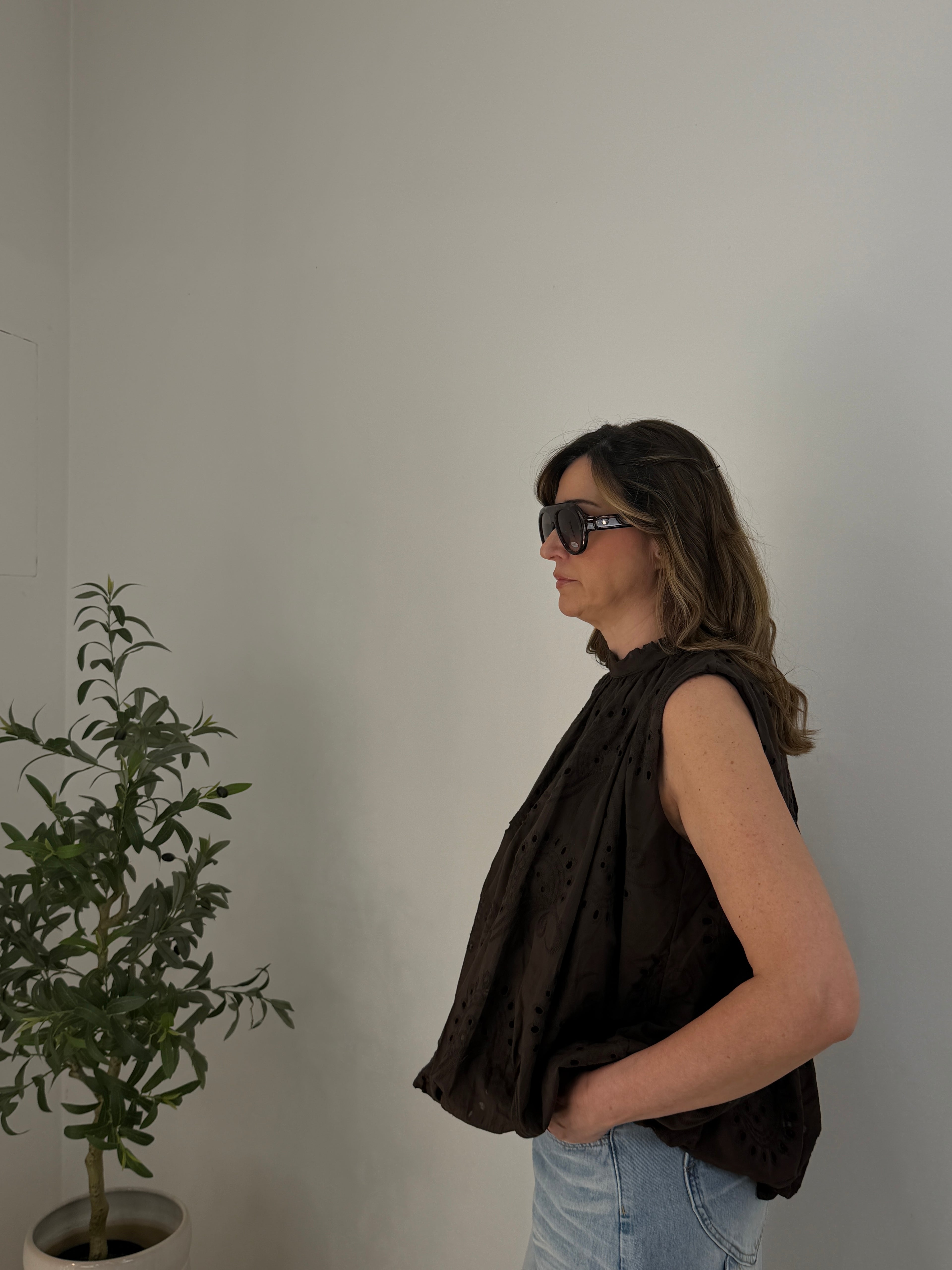 Blusa Sangallo Balloon con Schiena Aperta e Fiocco Elegante