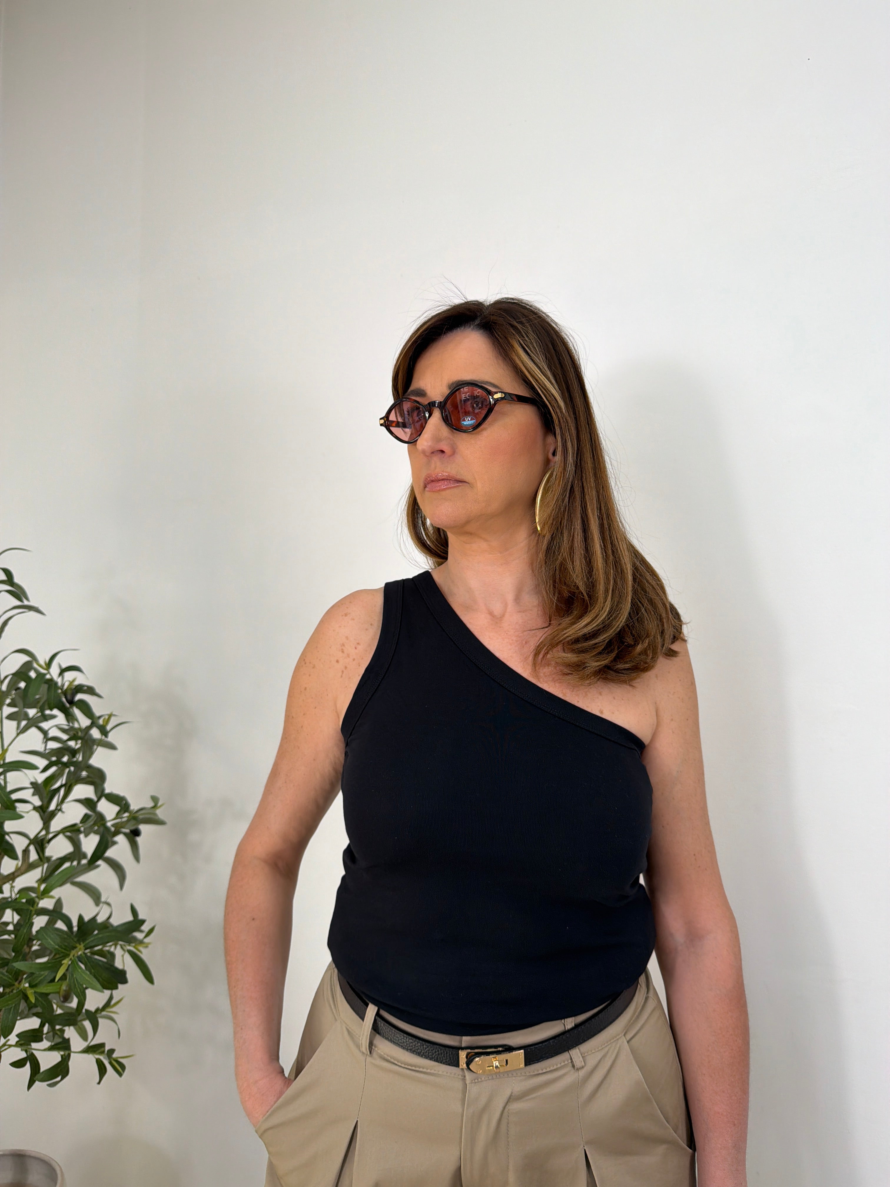 Maglia monospalla aderente(lumina)