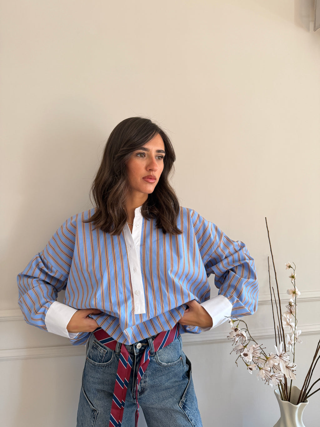 Camicia Oversize a Righe con Dettagli Contrasto