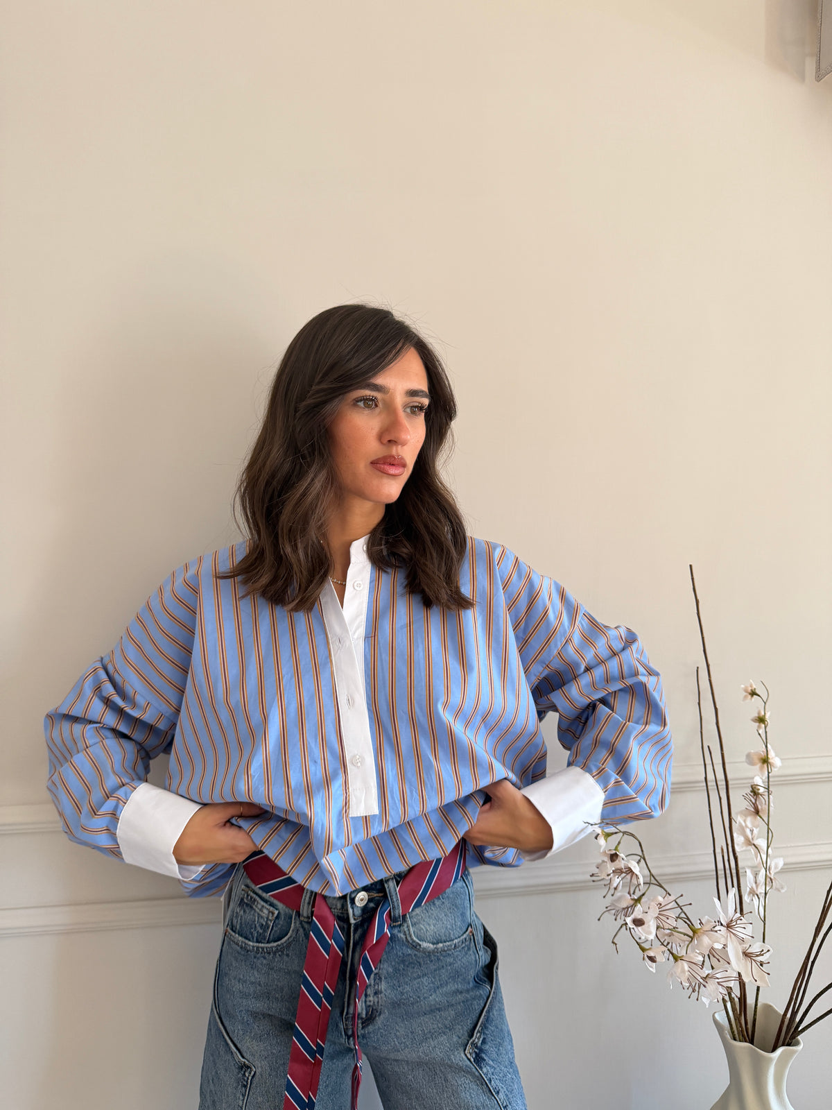 Camicia Oversize a Righe con Dettagli Contrasto