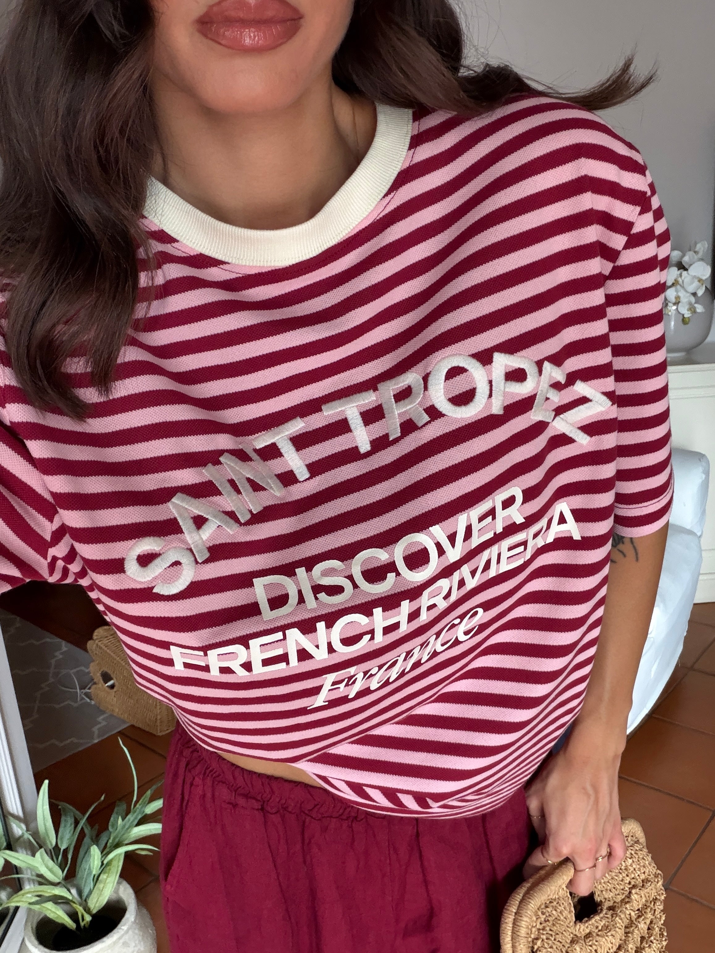 T-shirt crop a righe con ricamo frontale Saint tropez