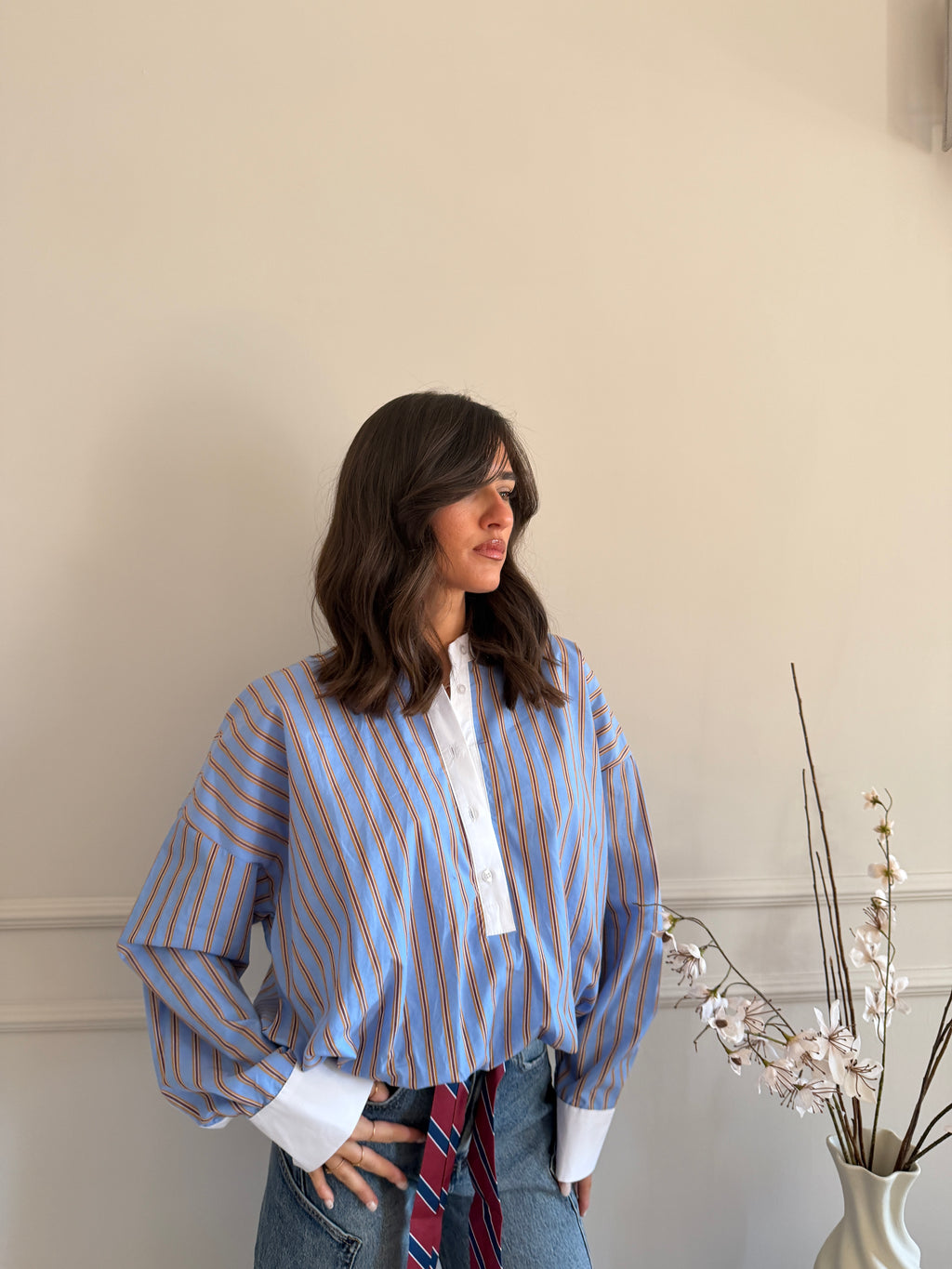 Camicia Oversize a Righe con Dettagli Contrasto
