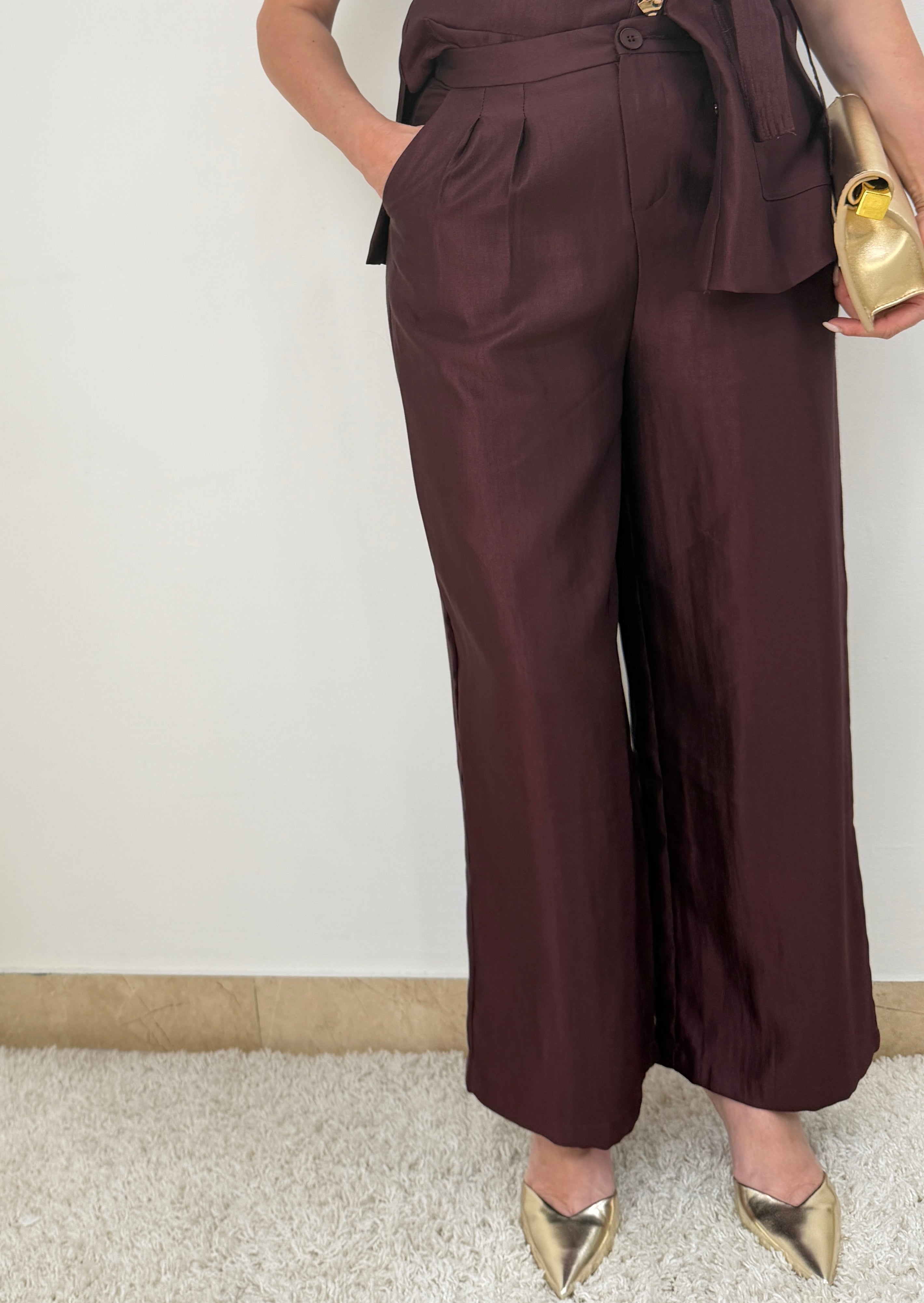 Coordinato con gilet smanicato e pantalone palazzo