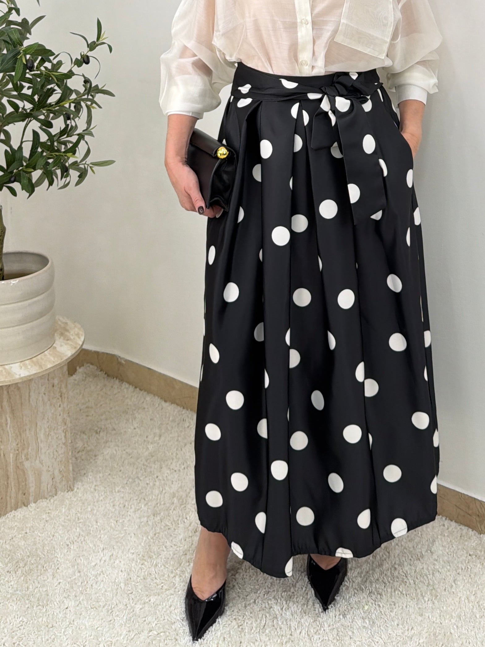 Gonna  con stampa a pois e cintura annodata