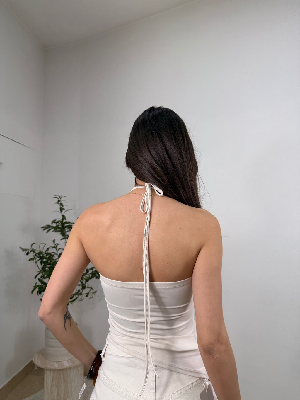 Top Halter  con Borchie