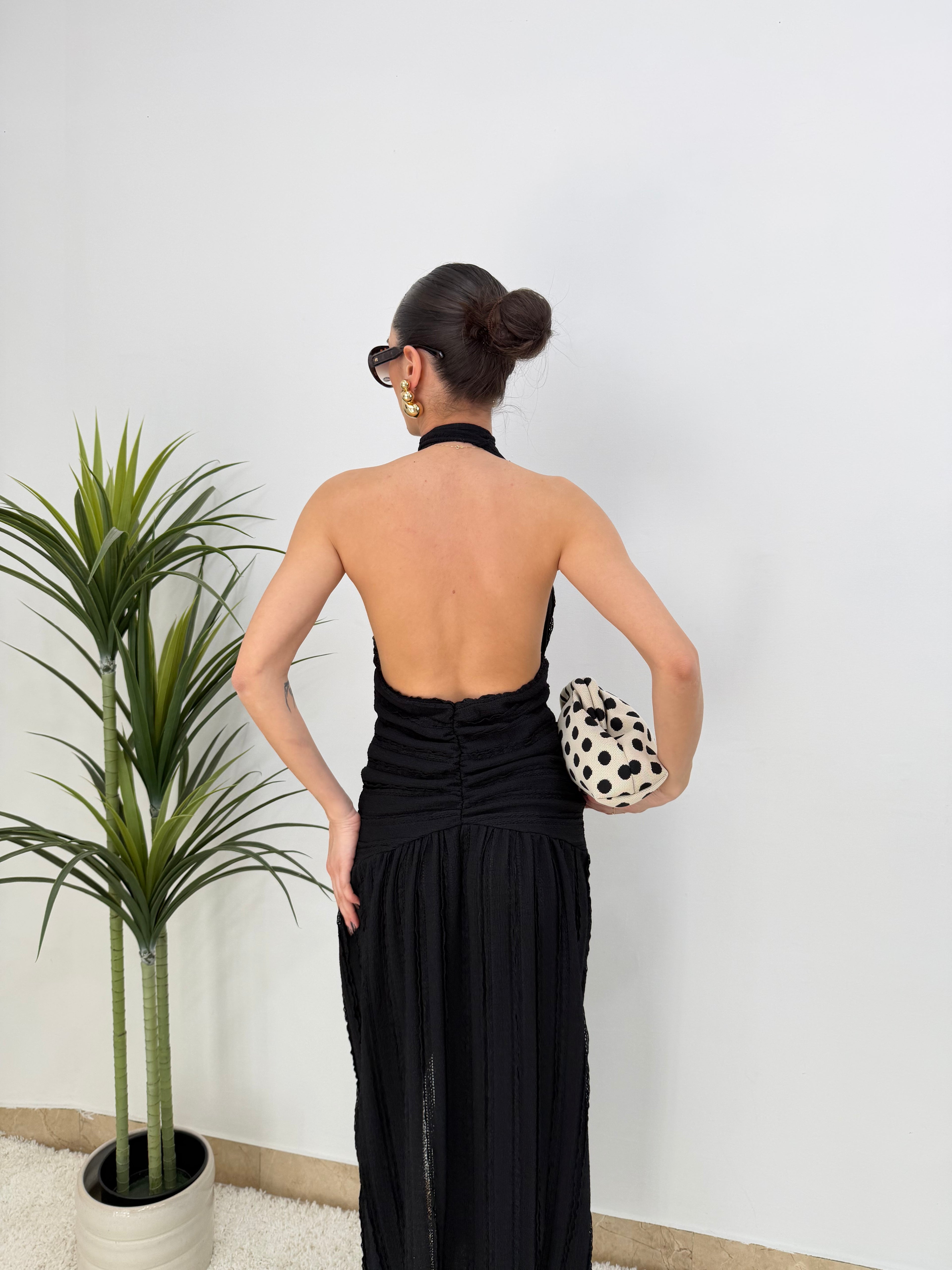 Abito lungo nero halter con spacco