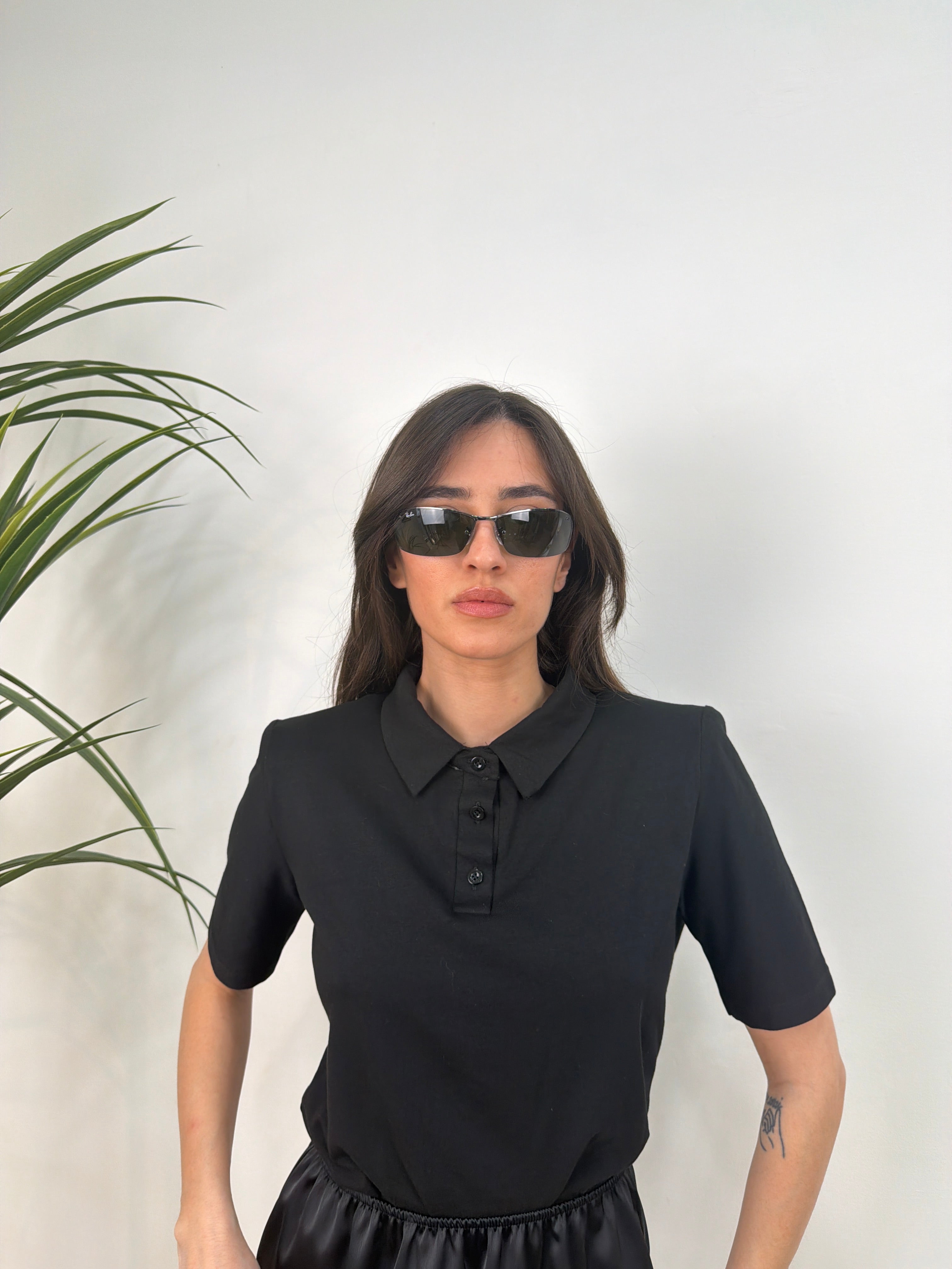 Polo basic mezza maniche con bottoni con spalline strutture
