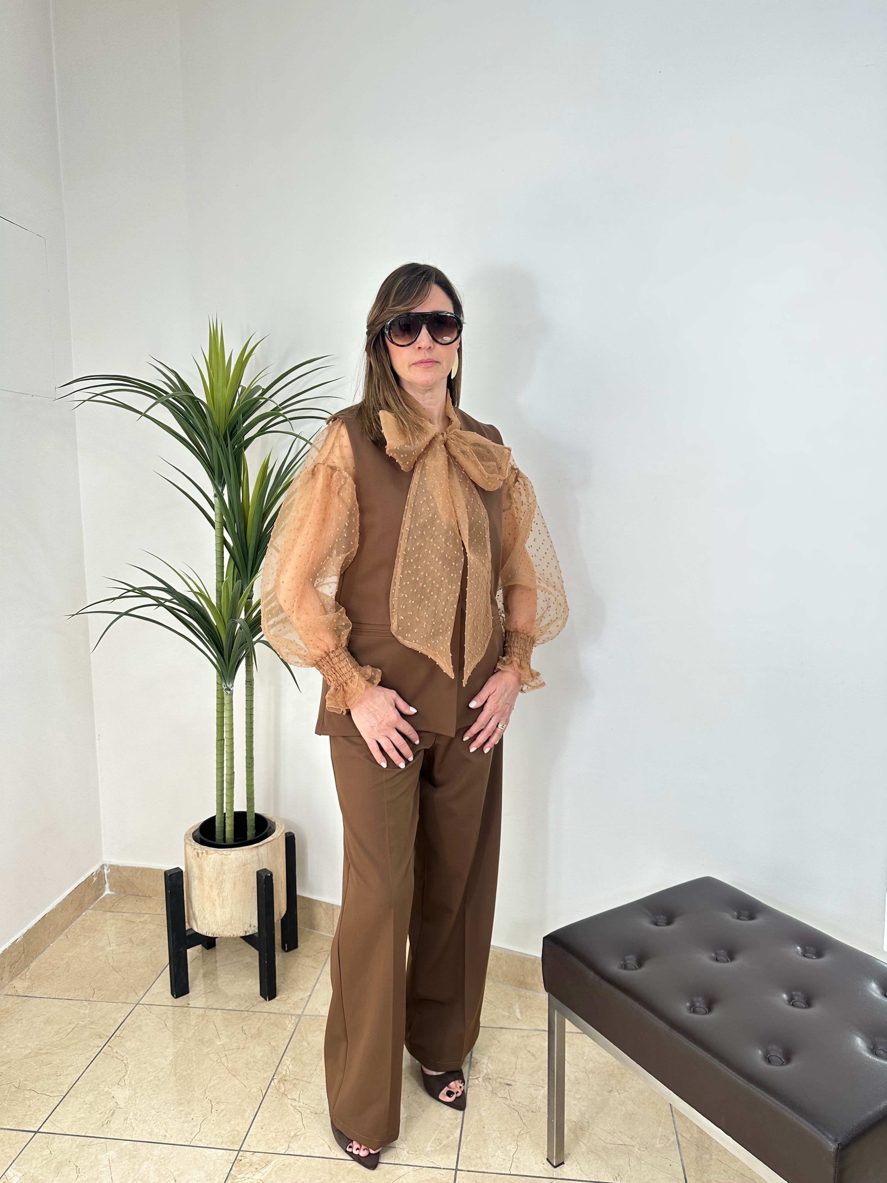Completo con gilet e pantalone palazzo(made Italy )