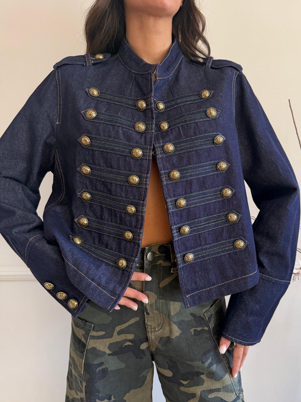 Giacca in Denim  con Bottoni Decorativi