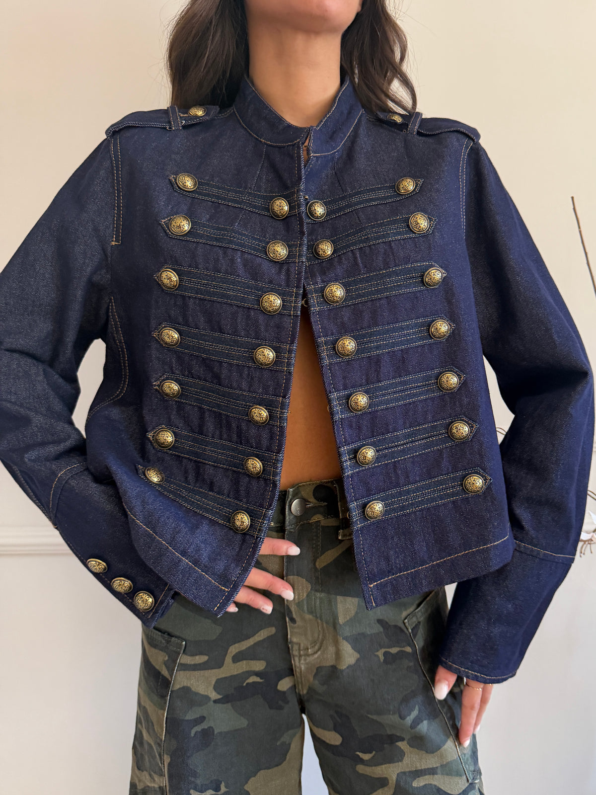 Giacca in Denim  con Bottoni Decorativi