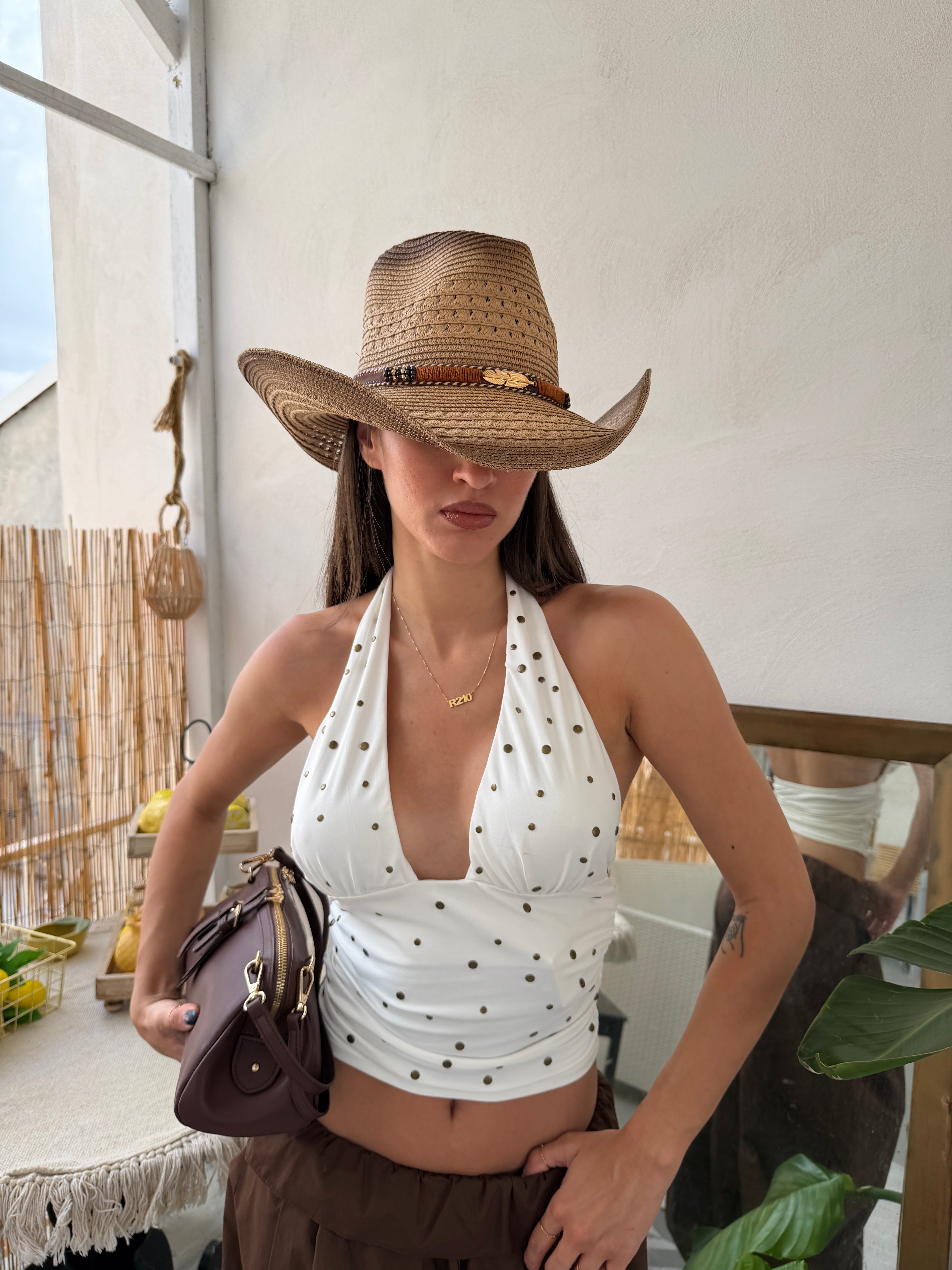 Top Halter  Bordeaux con Borchie Oro