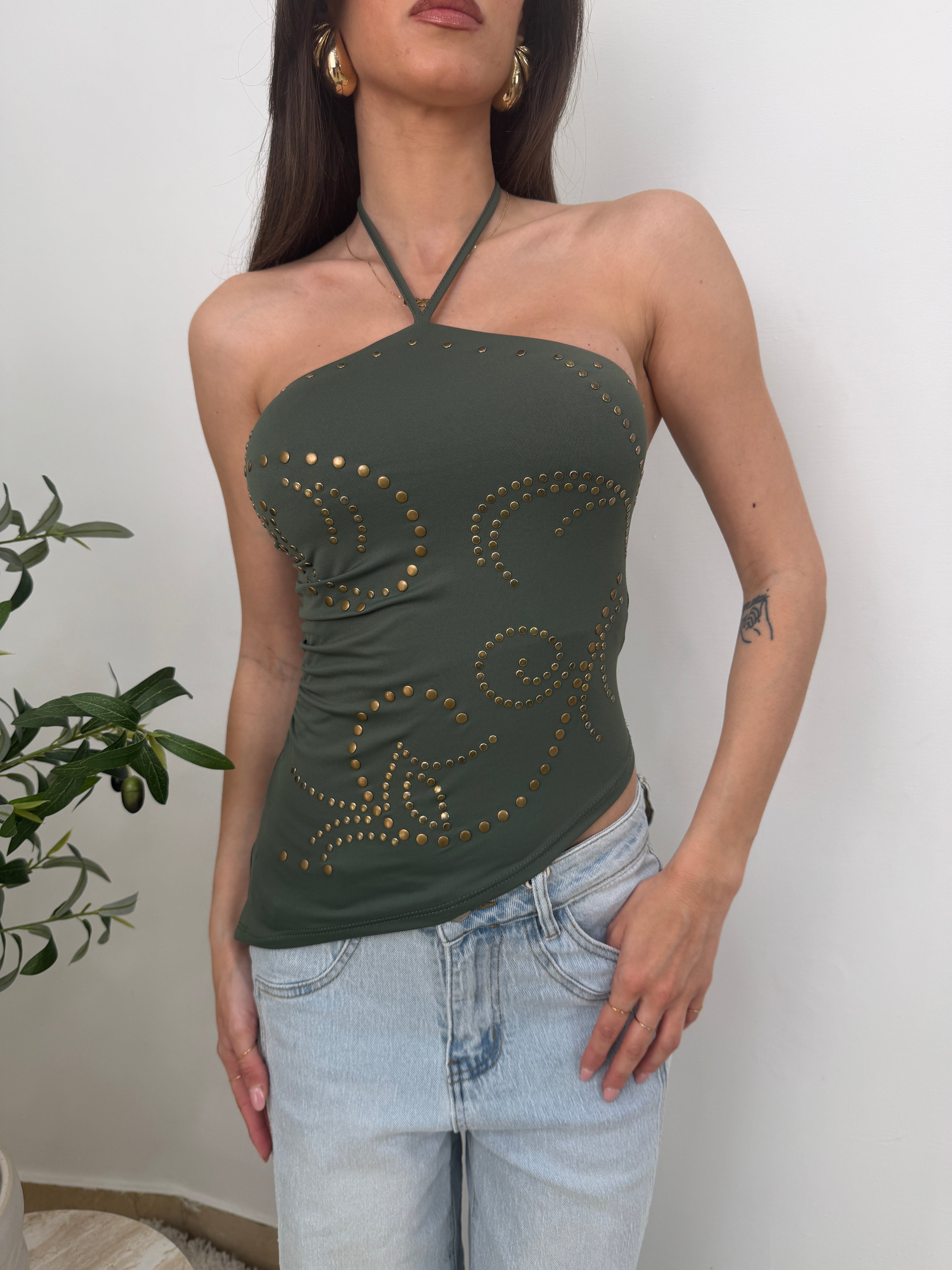 Top Halter  con Borchie