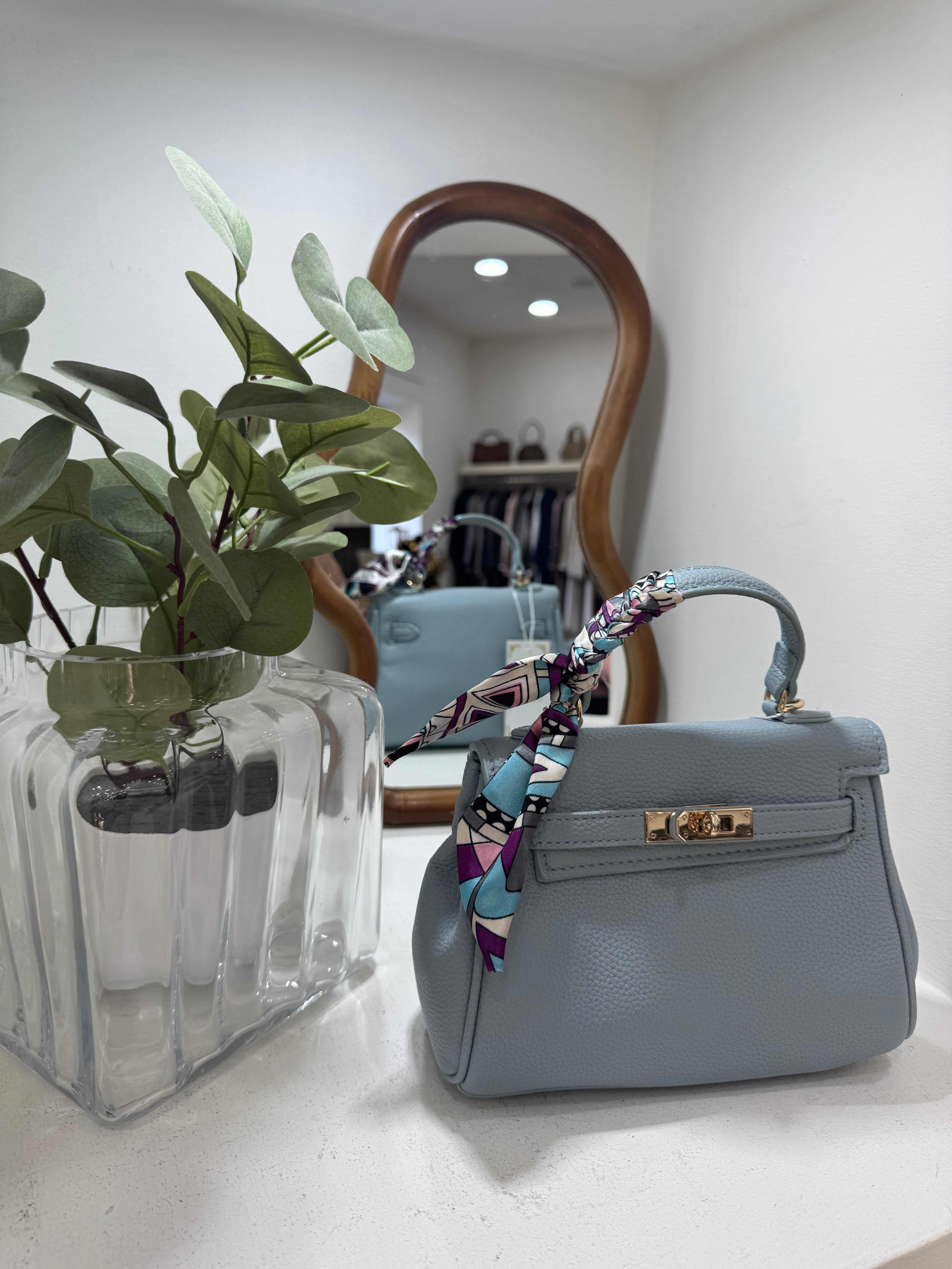Borsa mini  con manico e foulard decorativo