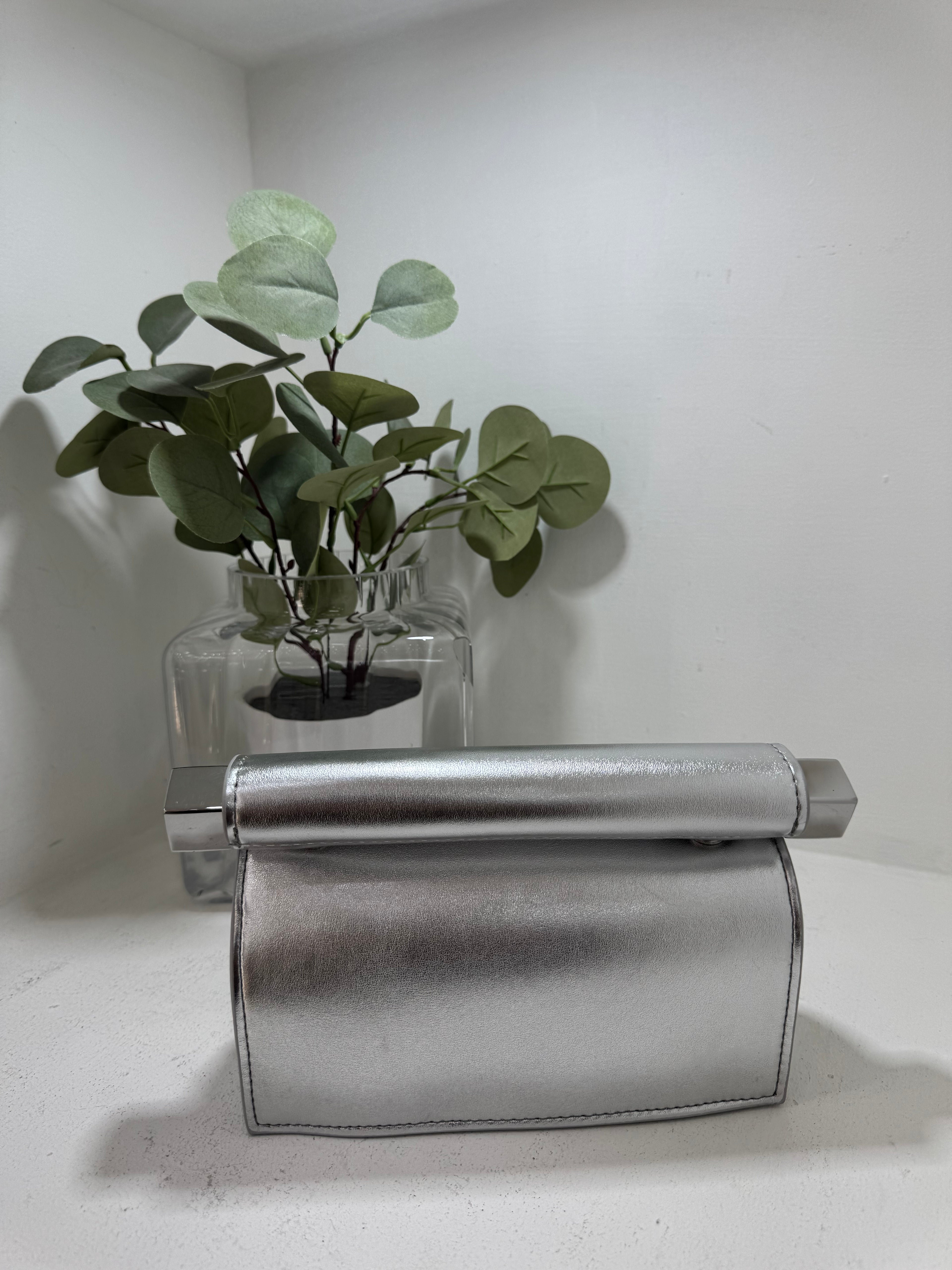 Clutch  effetto metallizzato