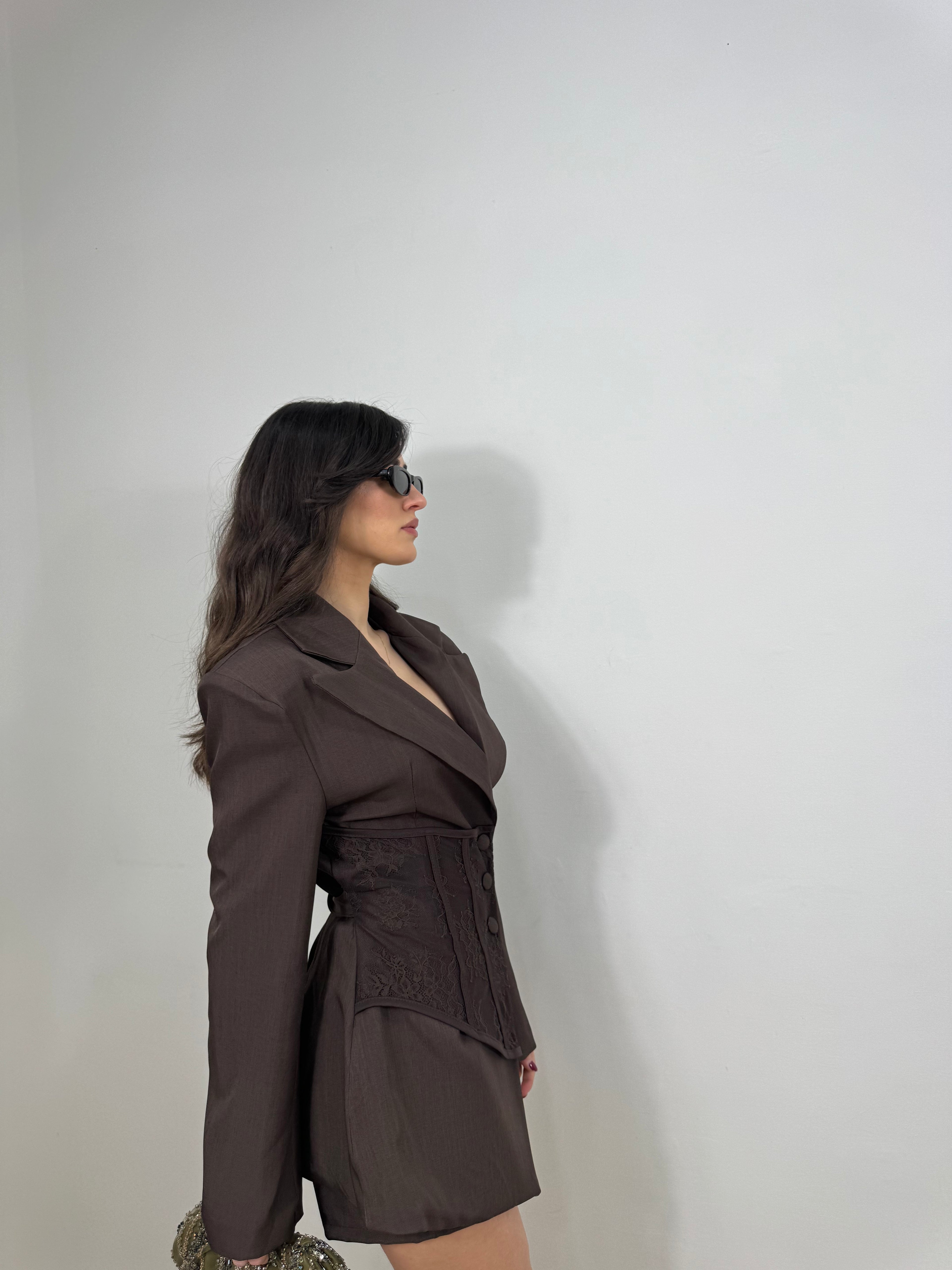 Blazer con corsetto e shorts coordinati