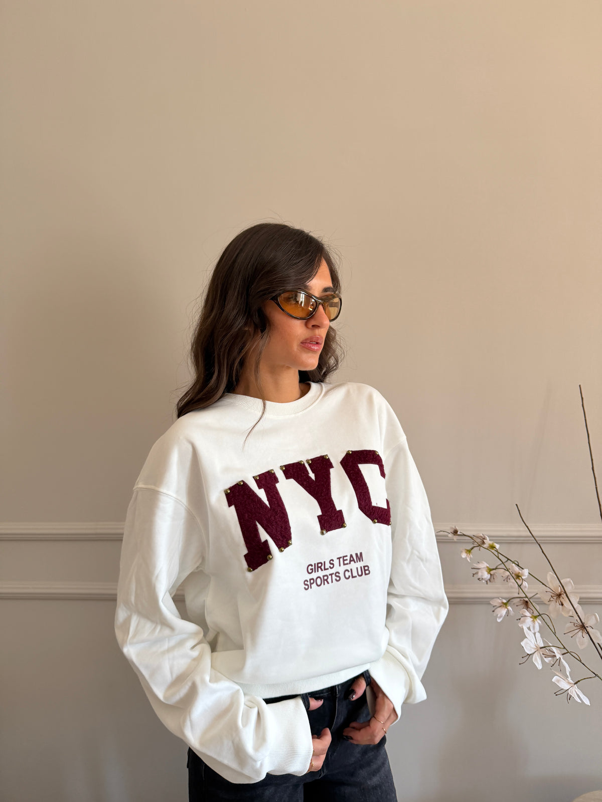 Felpa girocollo NYC con applicazioni