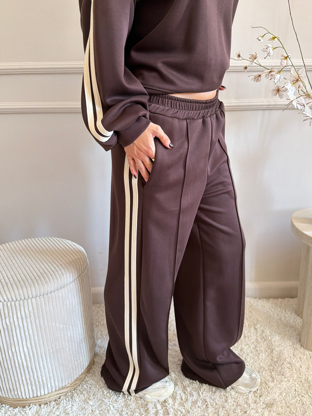 Completo sportivo felpa e pantalone