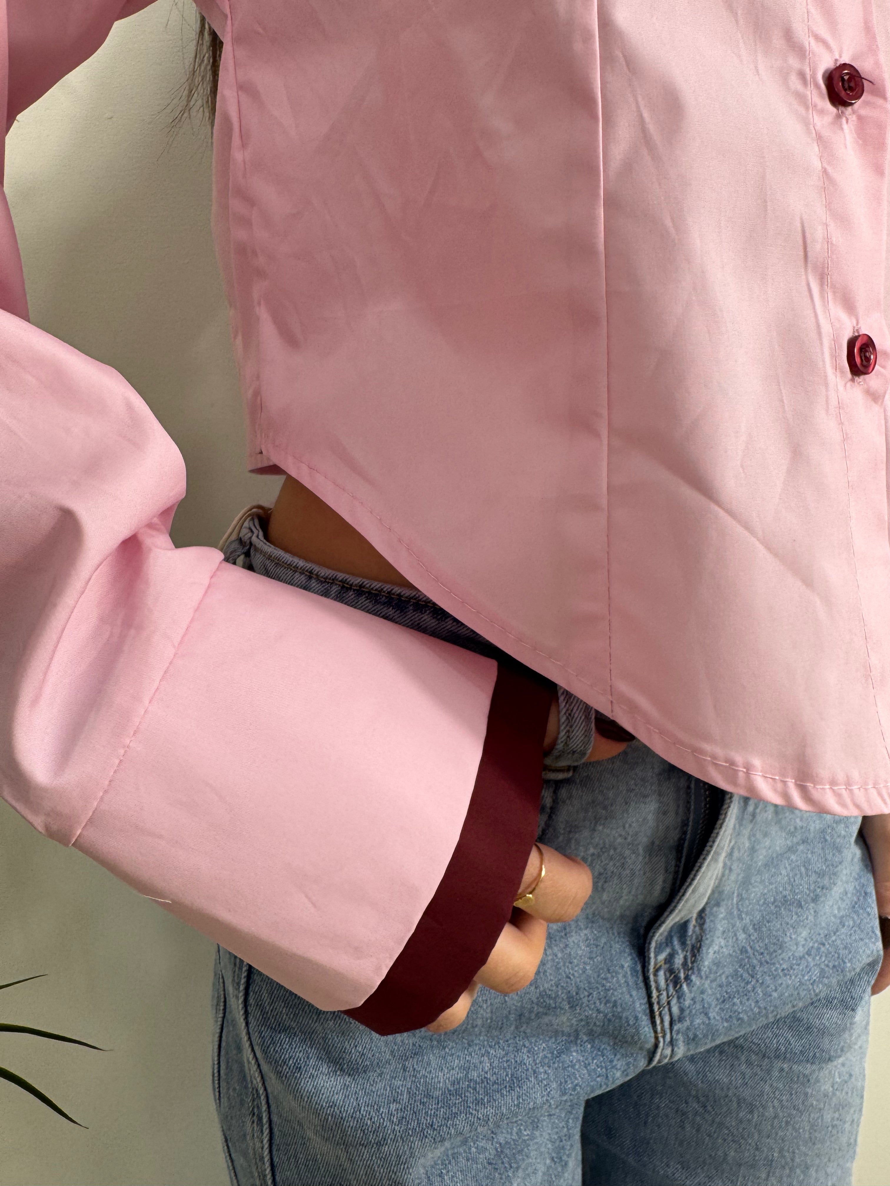 CAMICIA FIT SAGOMATO CON BOTTONI E RISVOLTO A CONTRASTO