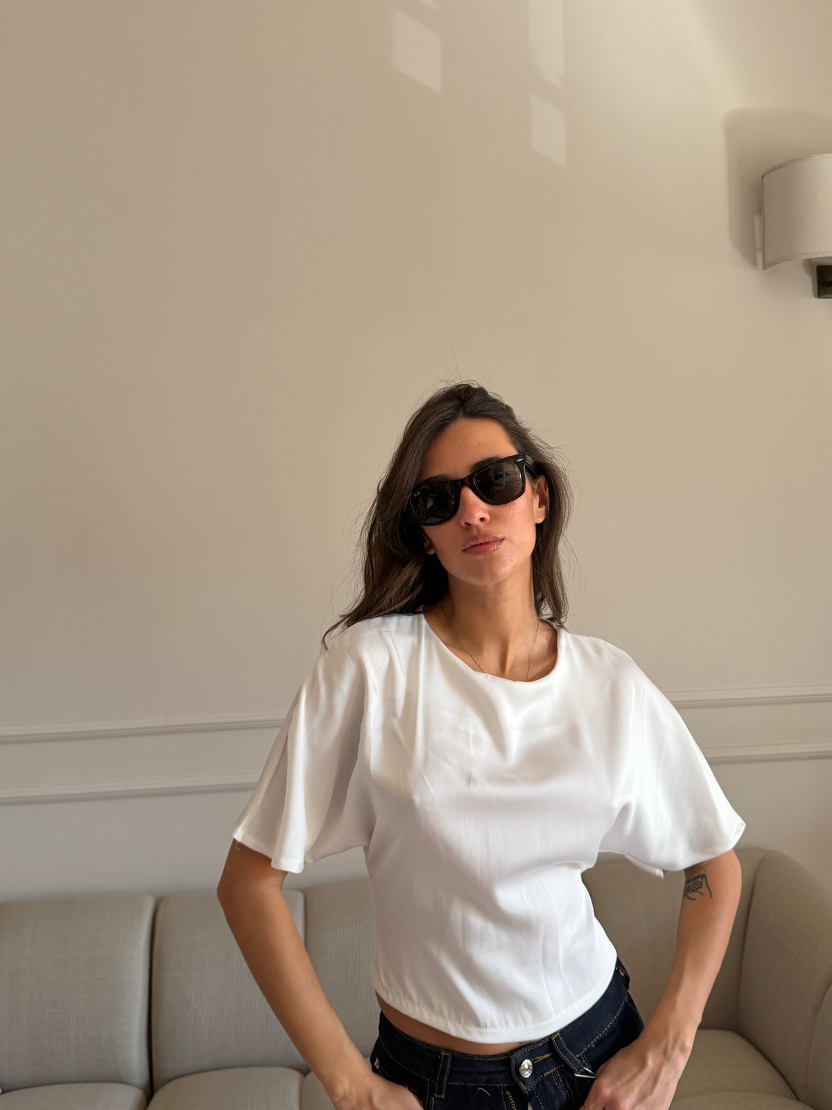Blusa Cropped con schiena scoperta e fiocco
