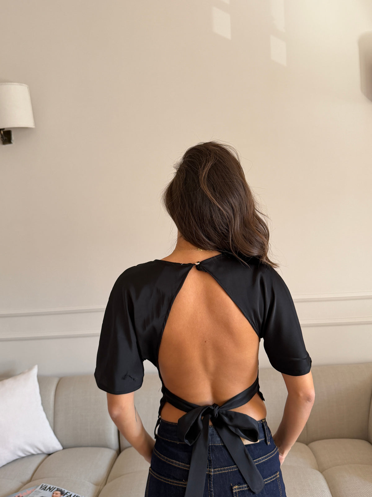 Blusa Cropped con schiena scoperta e fiocco