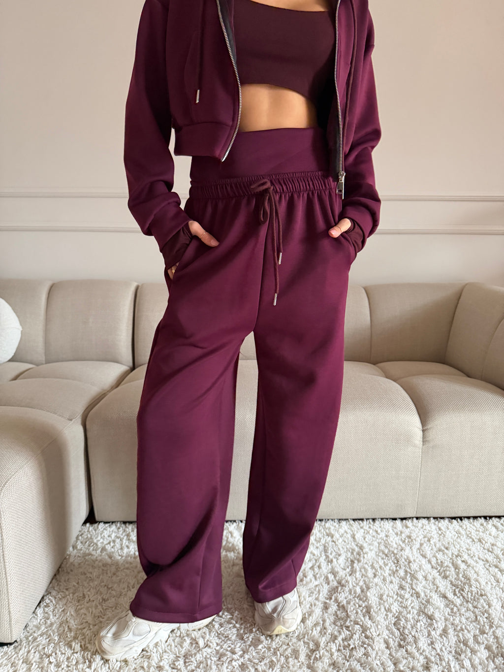 Completo 3 Pezzi con Felpa, Top e Pantalone Wide Leg