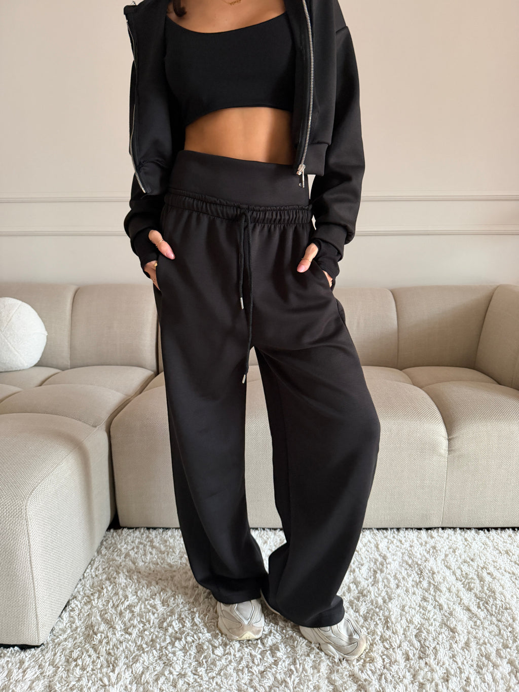 Completo 3 Pezzi con Felpa, Top e Pantalone Wide Leg