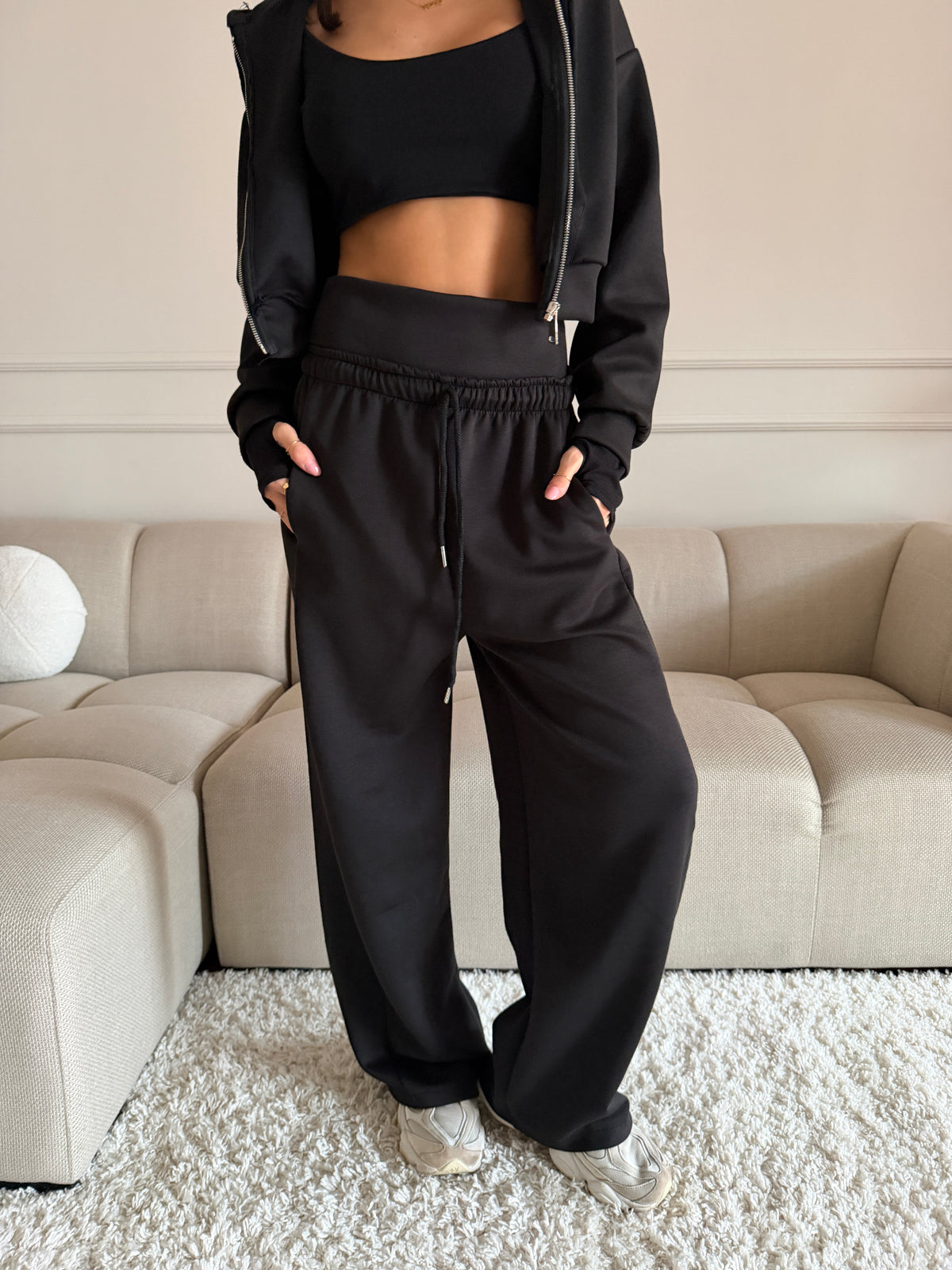 Completo 3 Pezzi con Felpa, Top e Pantalone Wide Leg