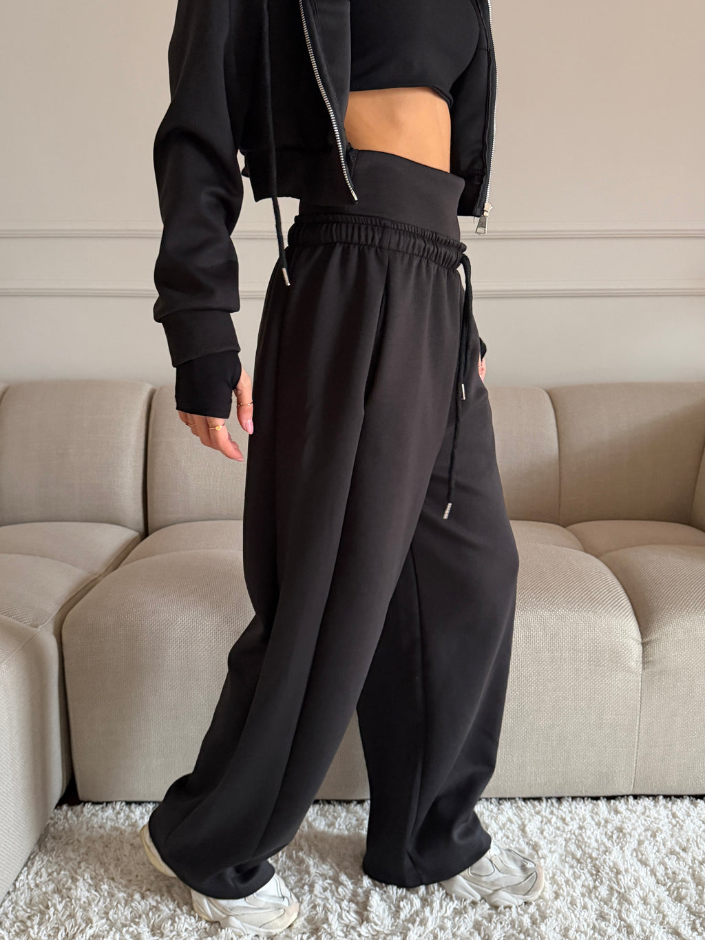 Completo 3 Pezzi con Felpa, Top e Pantalone Wide Leg