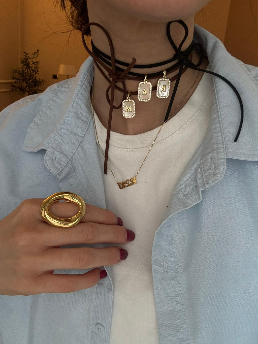 Choker con cordino regolabile con lettera personalizzata